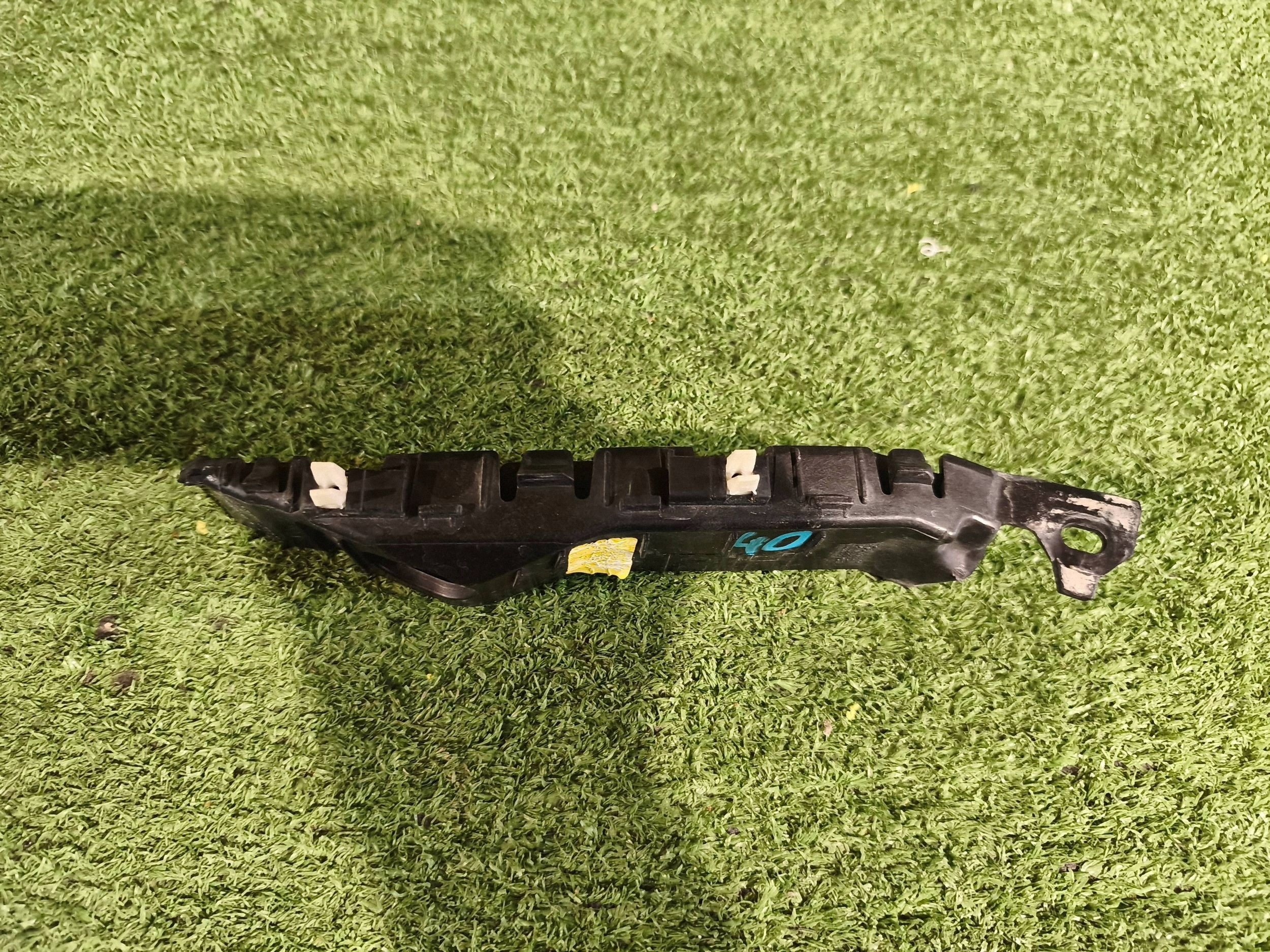 holder bumper bracket front right HYUNDAI I30 III 17- NR.40