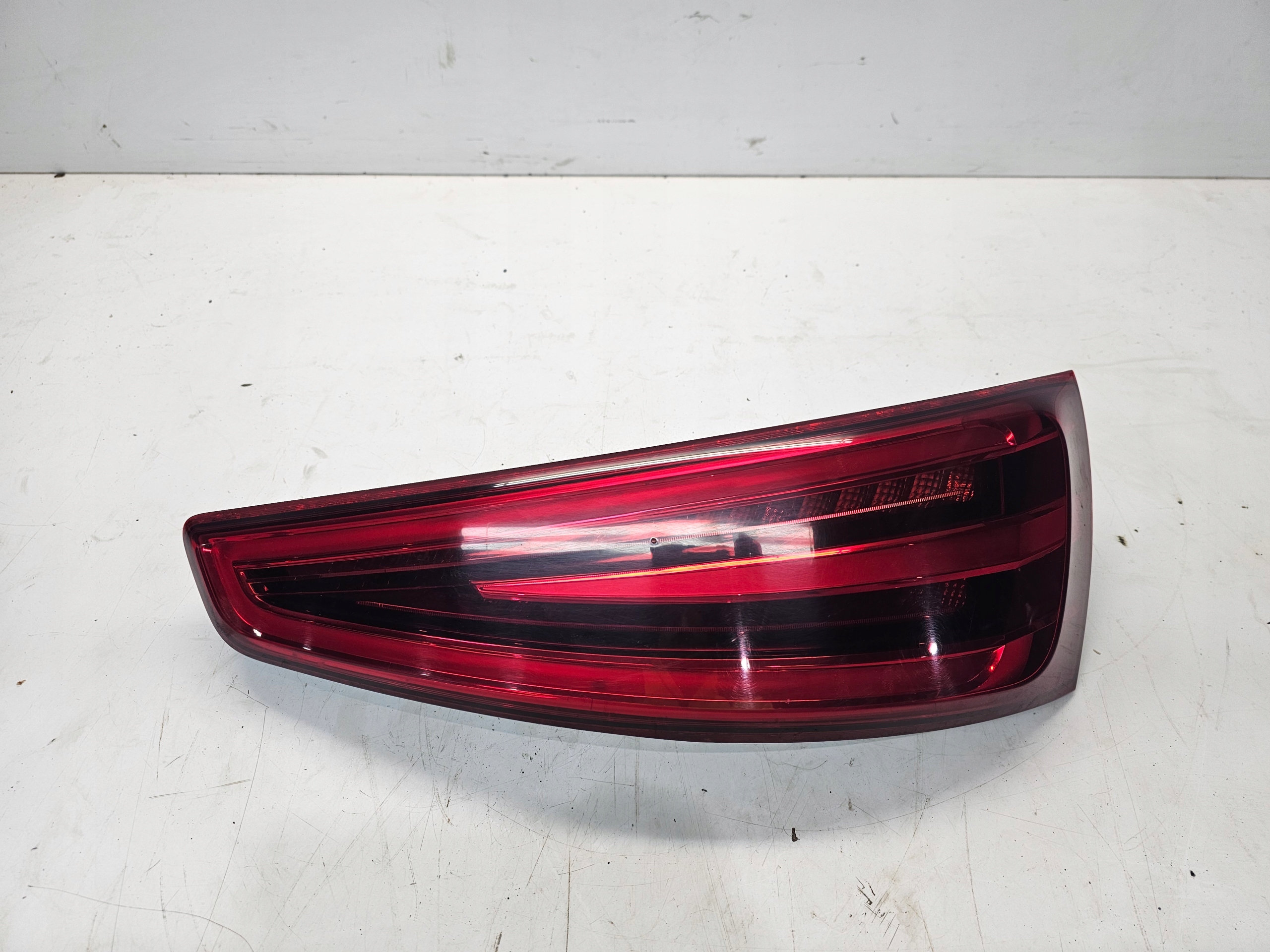 light LED right rear part AUDI Q3 8U 8U0945094A original
