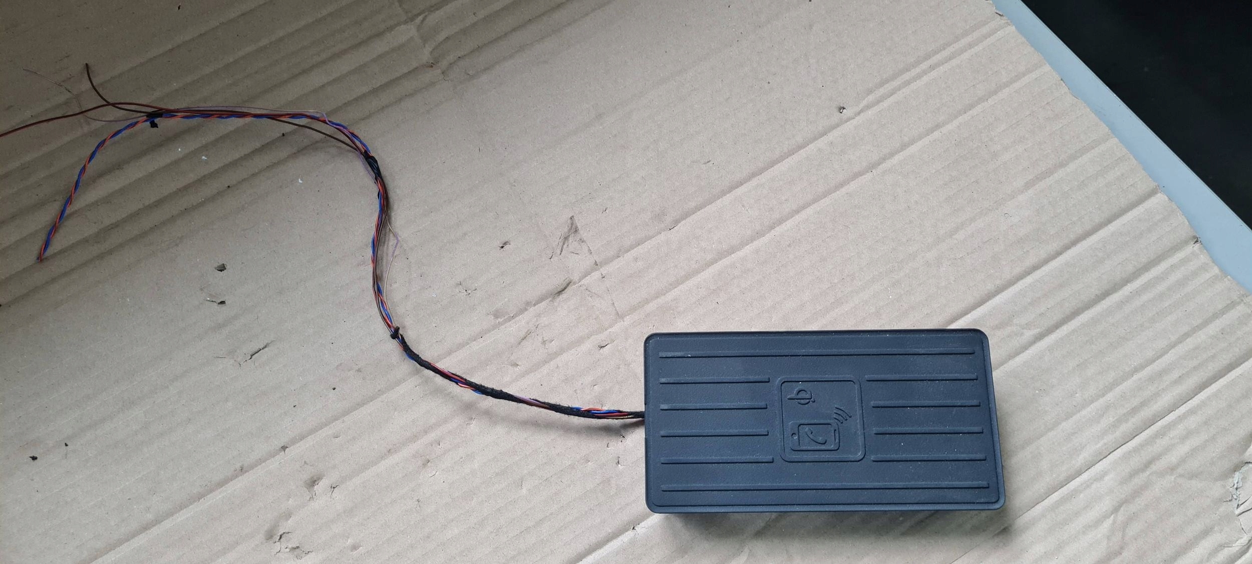 S3 8Y A3 LIFT antenne LACZACA module charge INDUKCJA 4N0035502D