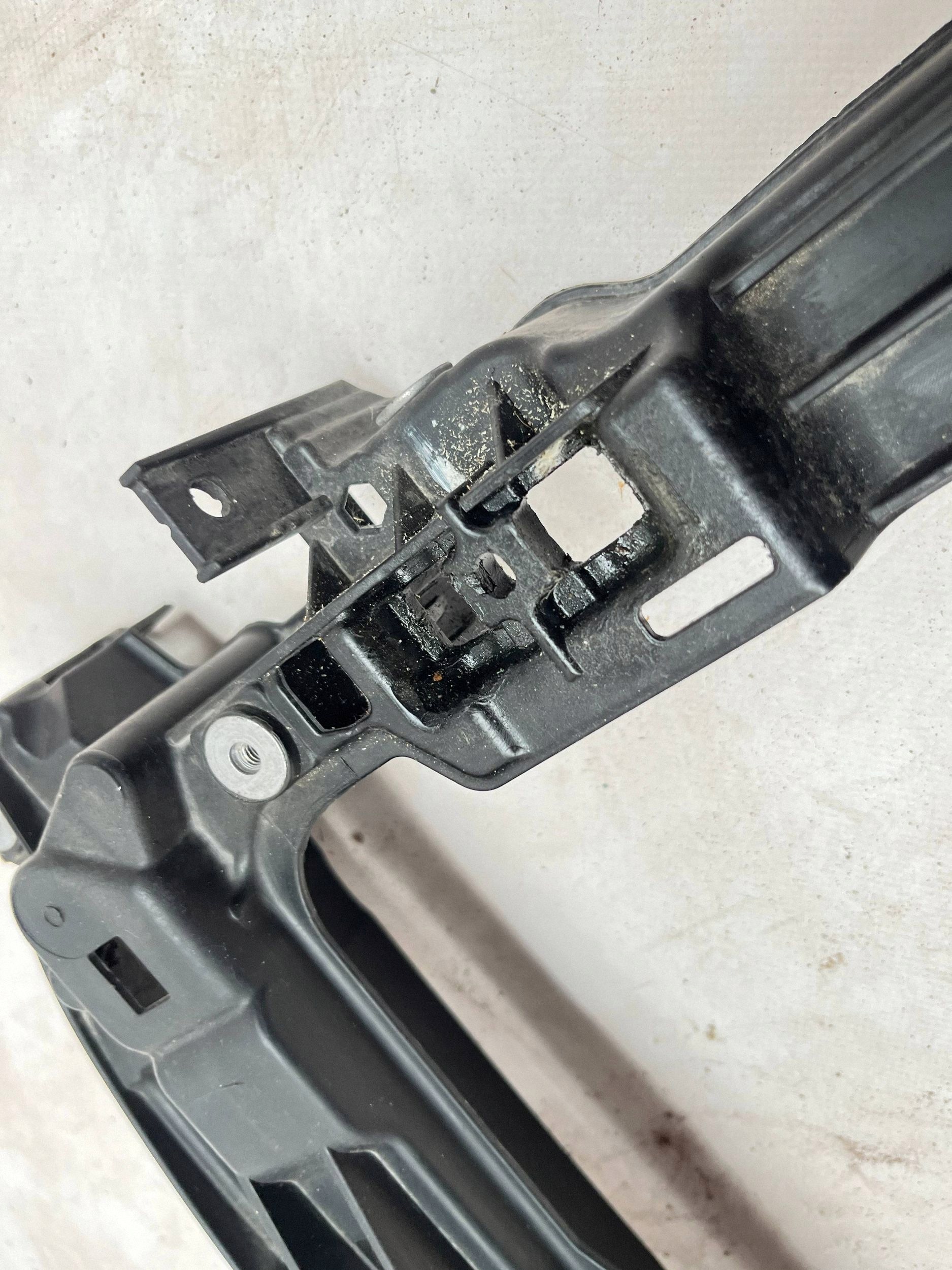 Armature Traverse CALE VOLKSWAGEN GOLF VII 5G0805594AC