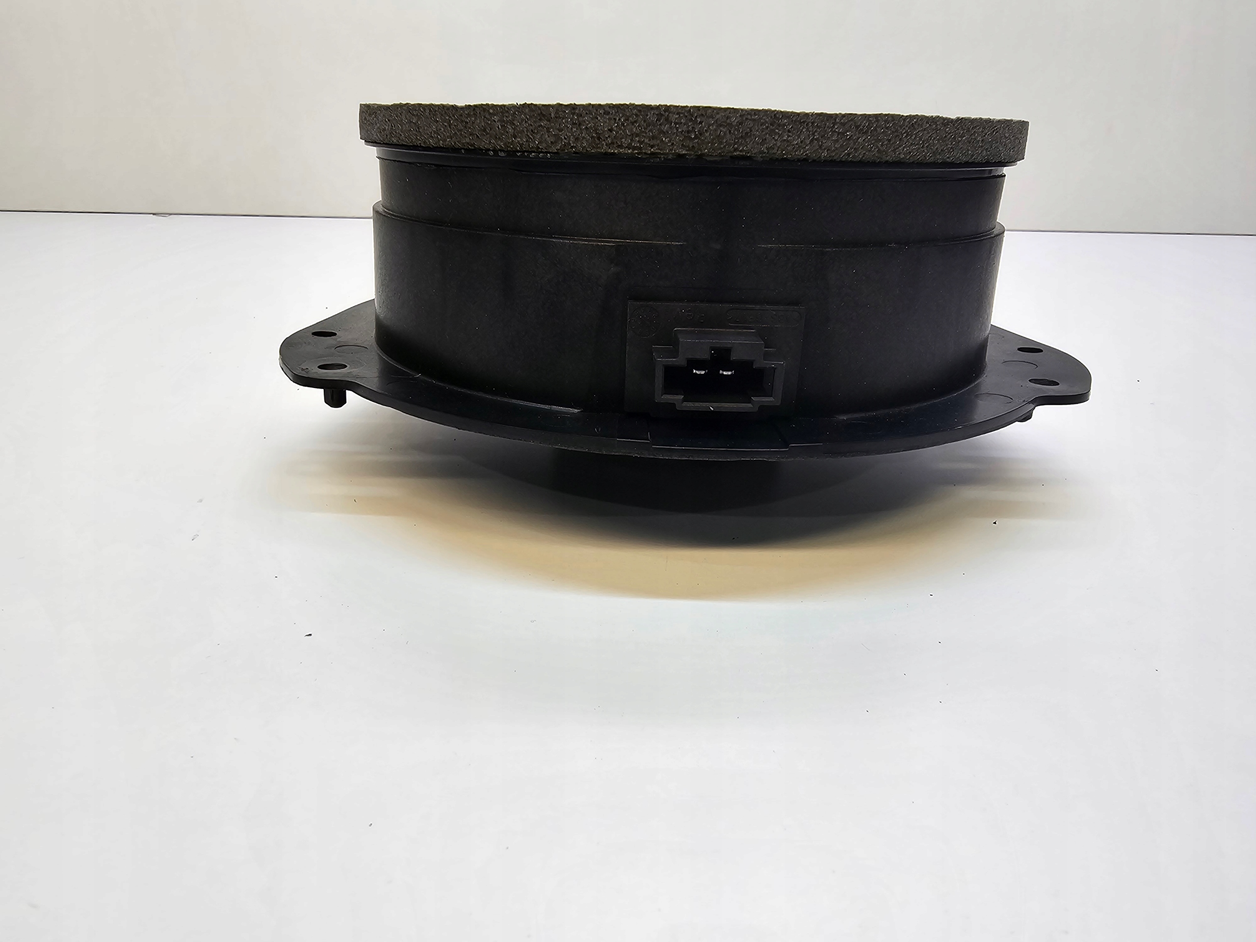 speaker door right left rear part AUDI A4 B9 8W5035411A