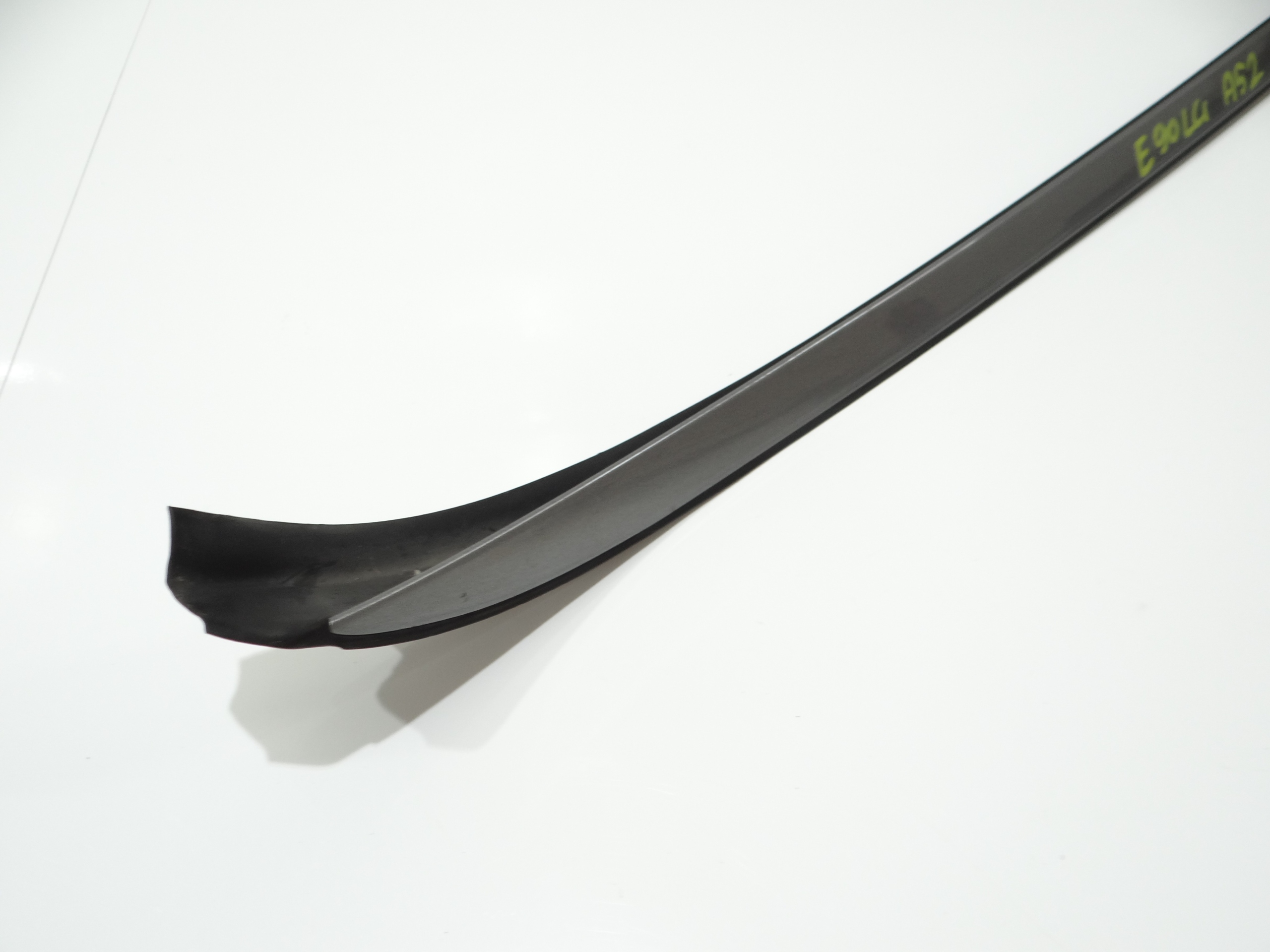 moulding iron left BMW E90 LCI A52 (17193518)