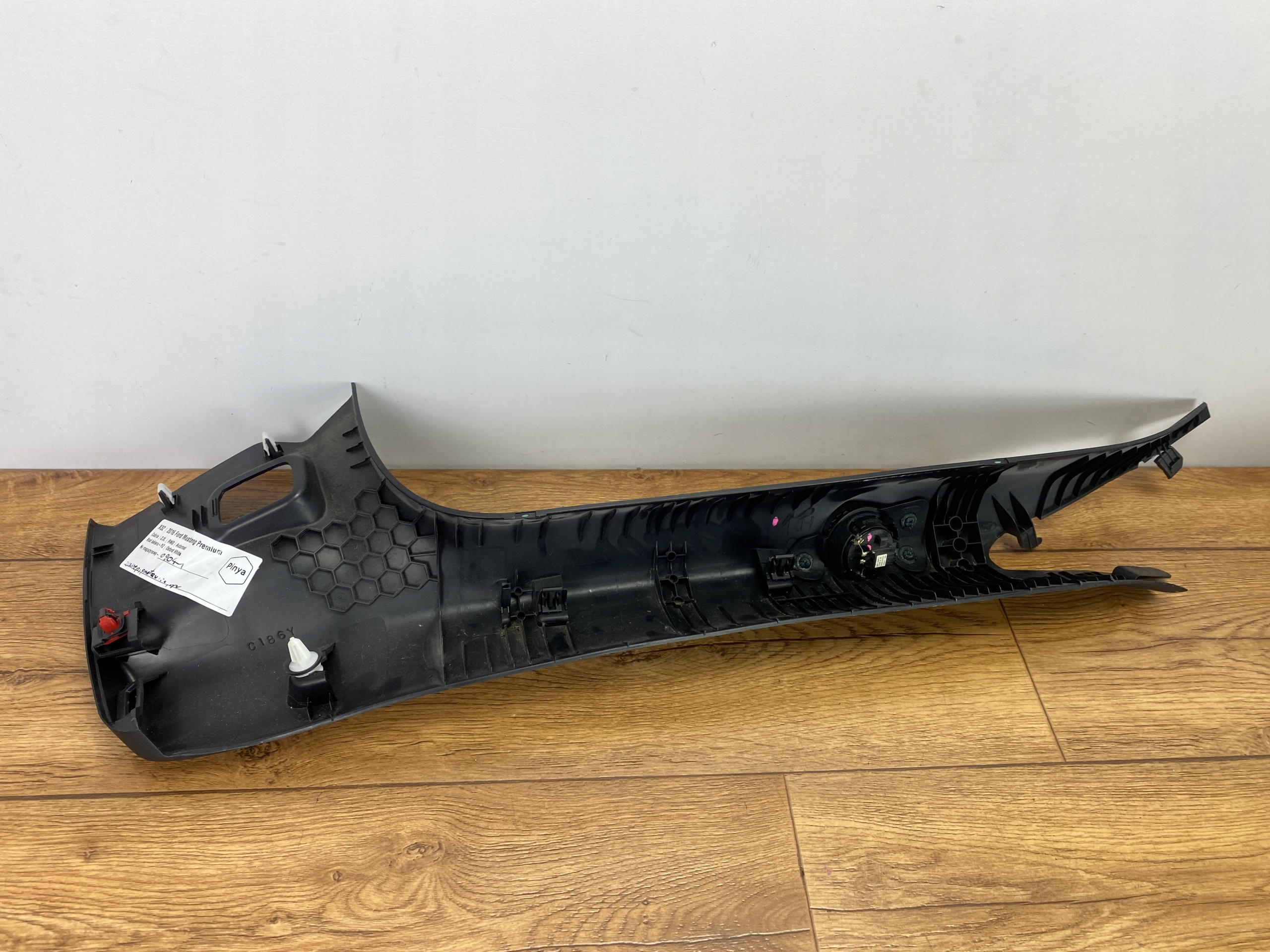 pillar A right panel Ford Mustang 2015+ USA