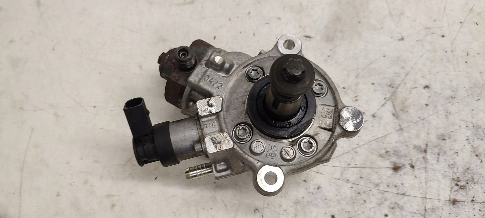 Einspritzpumpe des Kraftstoffsbehälters BMW E90 E91 2,0D