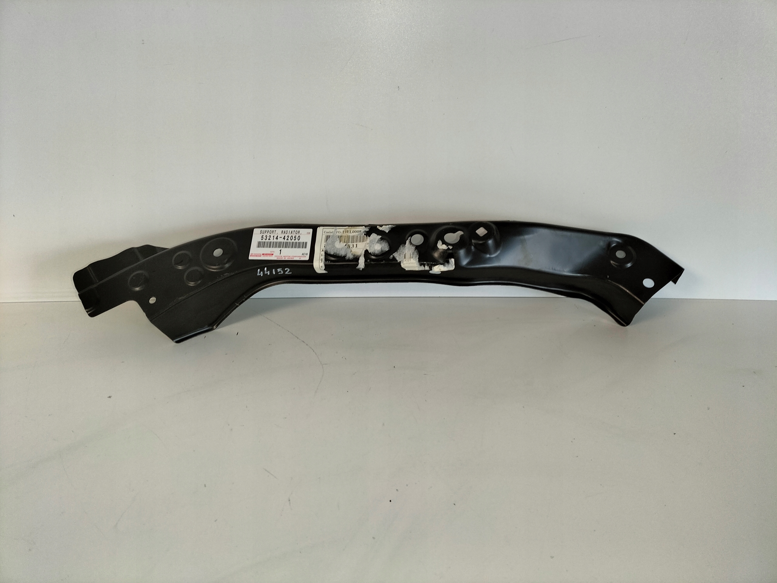 Okular console supports front left TOYOTA RAV4 RAV-4 5 V 18