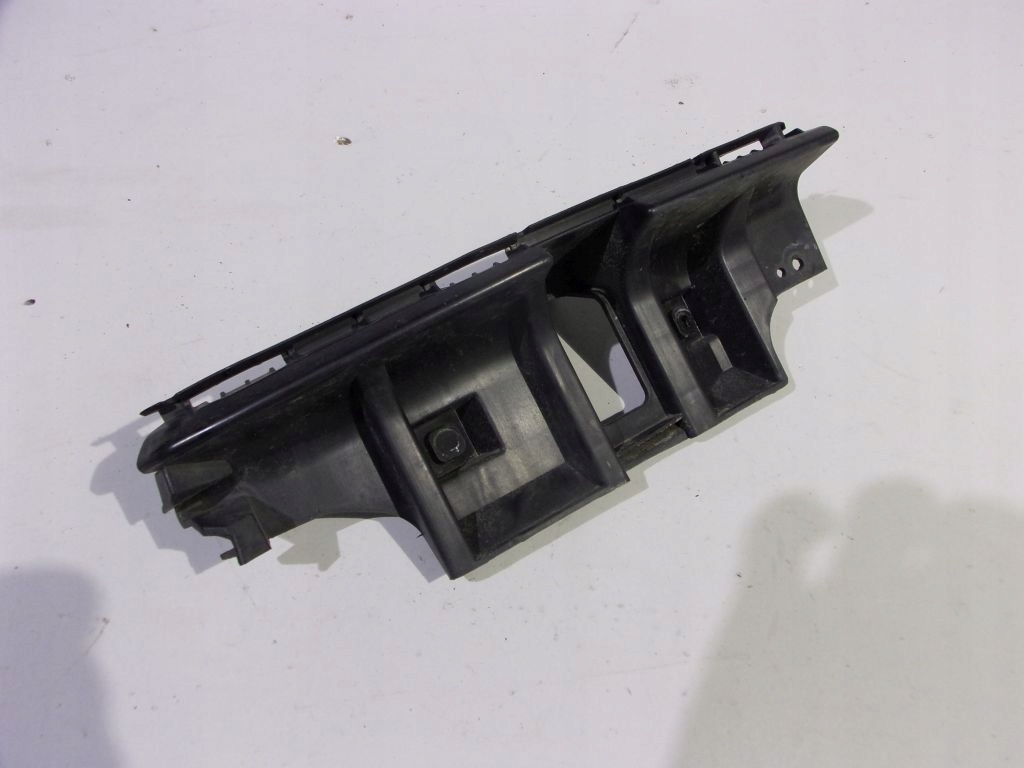 Volvo C30 support holder of a bumper left rear part
