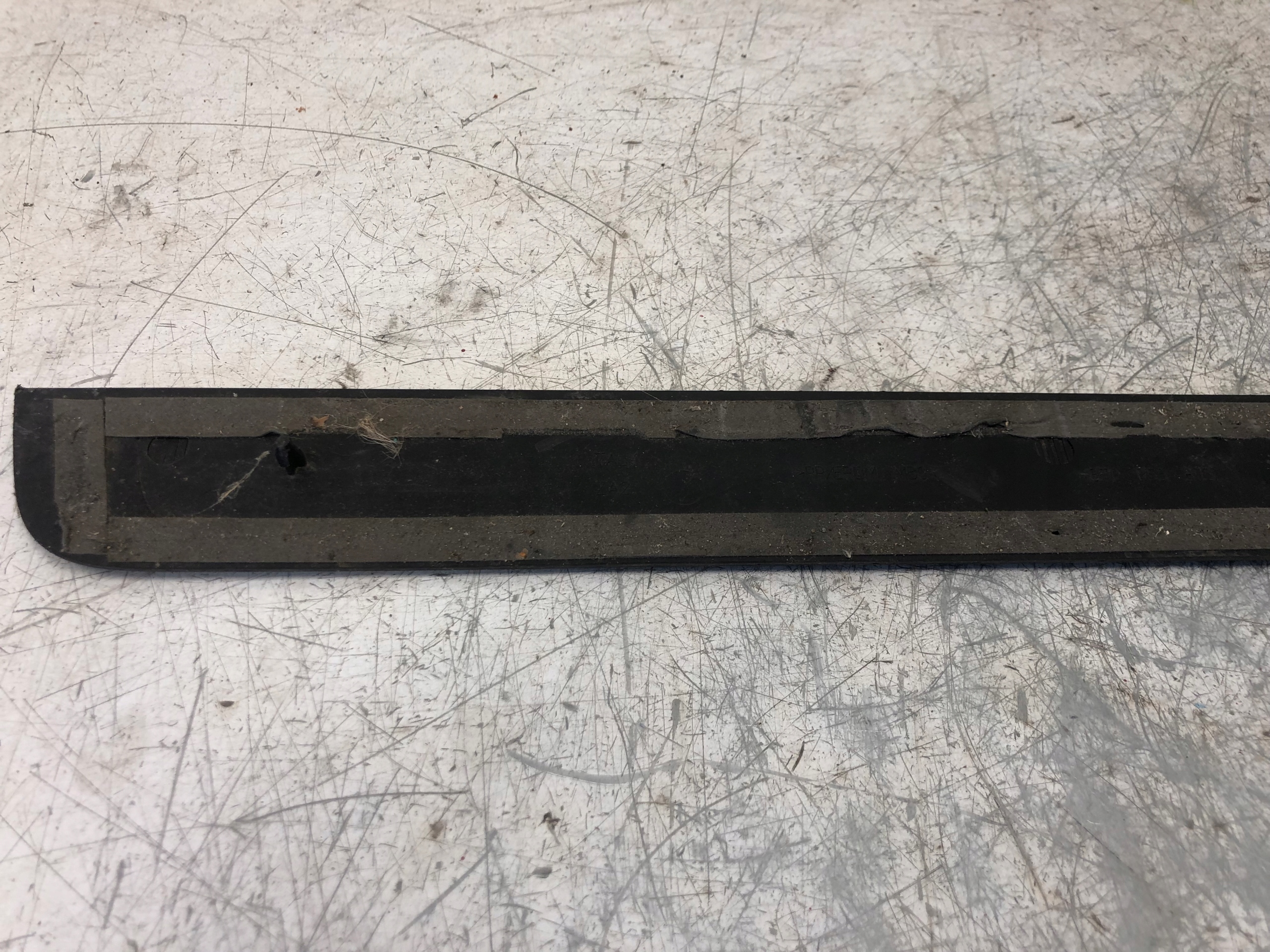 moulding threshold left S-LINE AUDI A5 COUPE 8T0853373