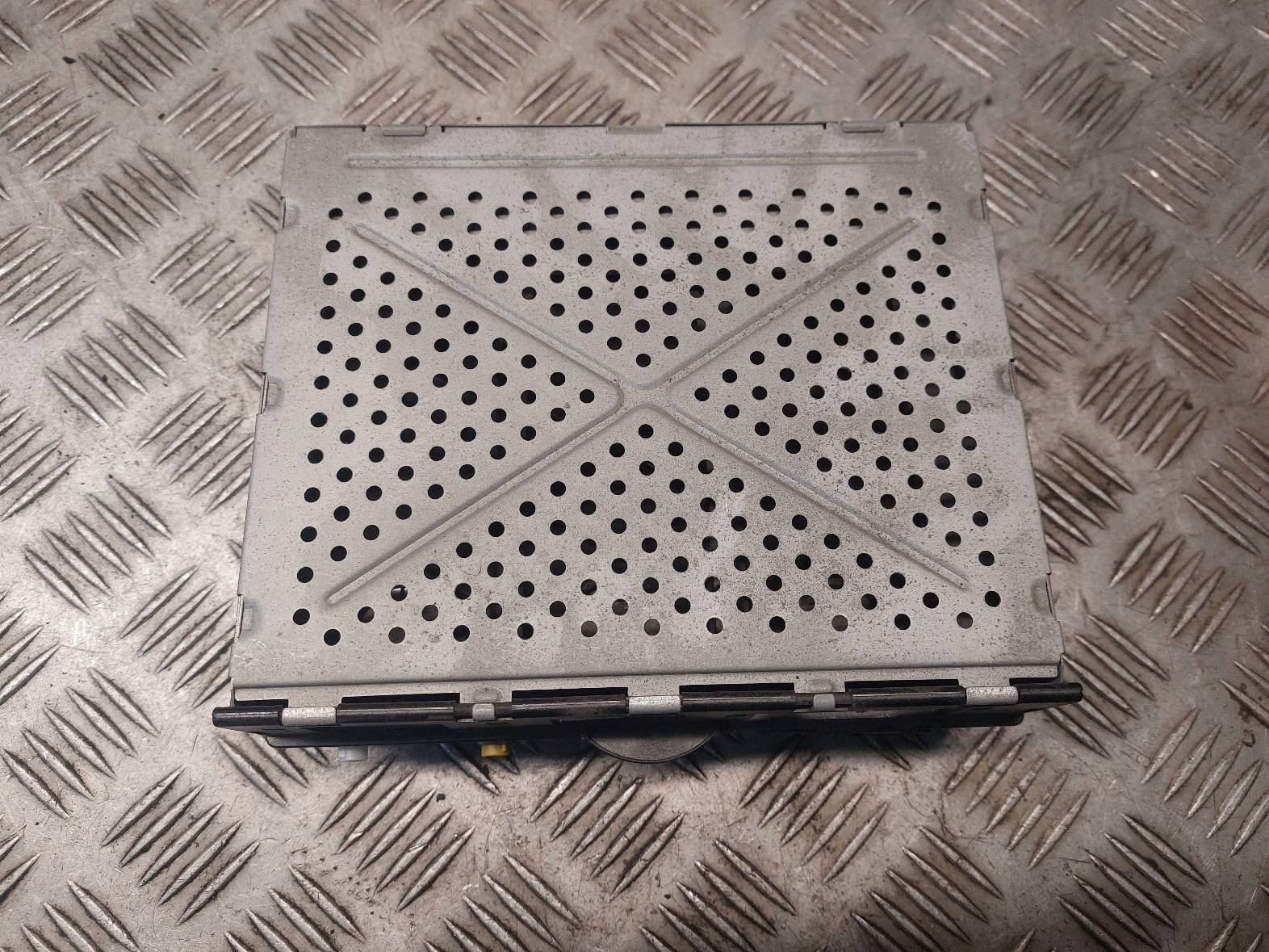 amplifier RADIA AUDI A6 C6 4F0035541B