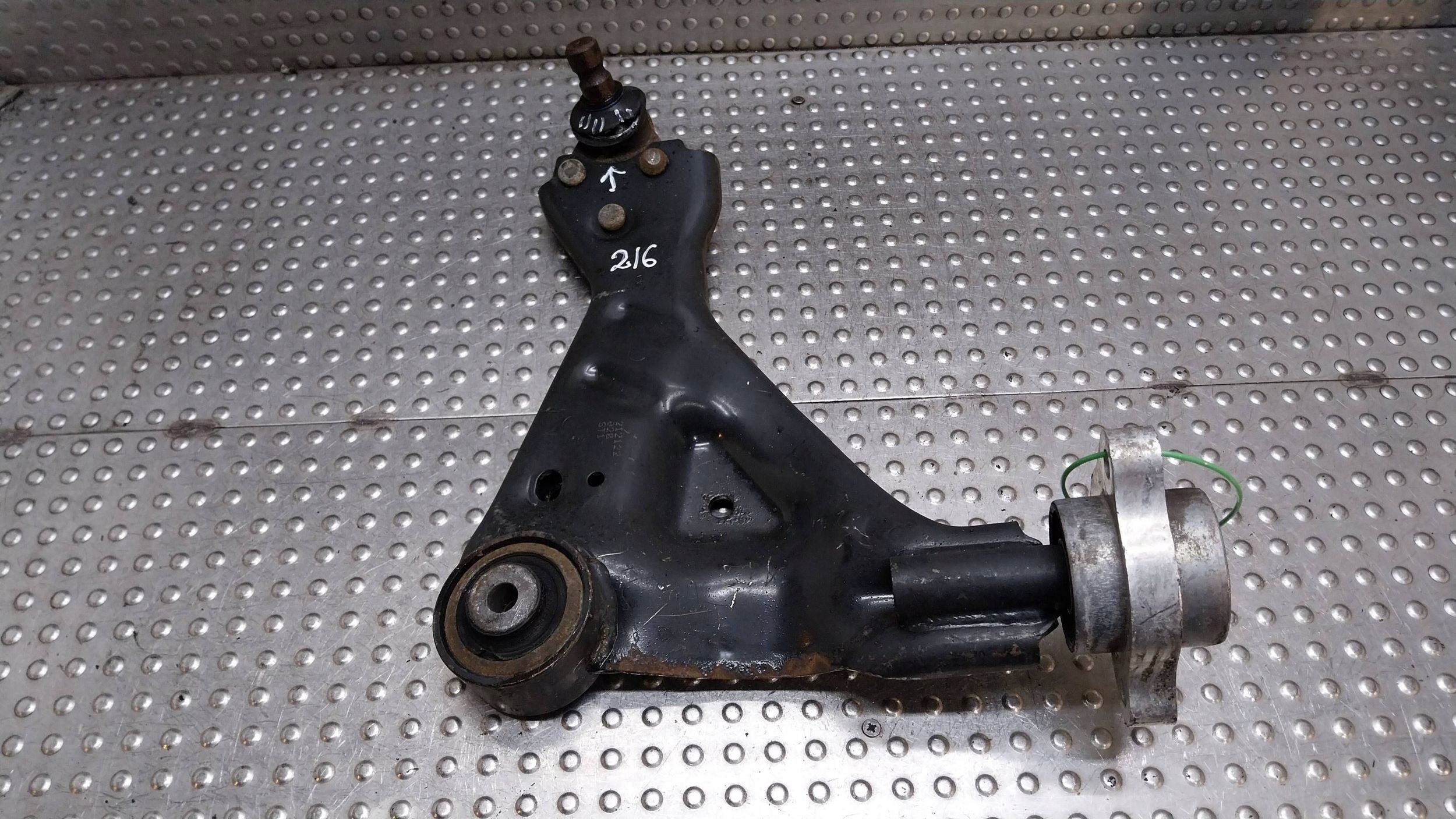 arm left front A6393301401 MERCEDES VITO W639