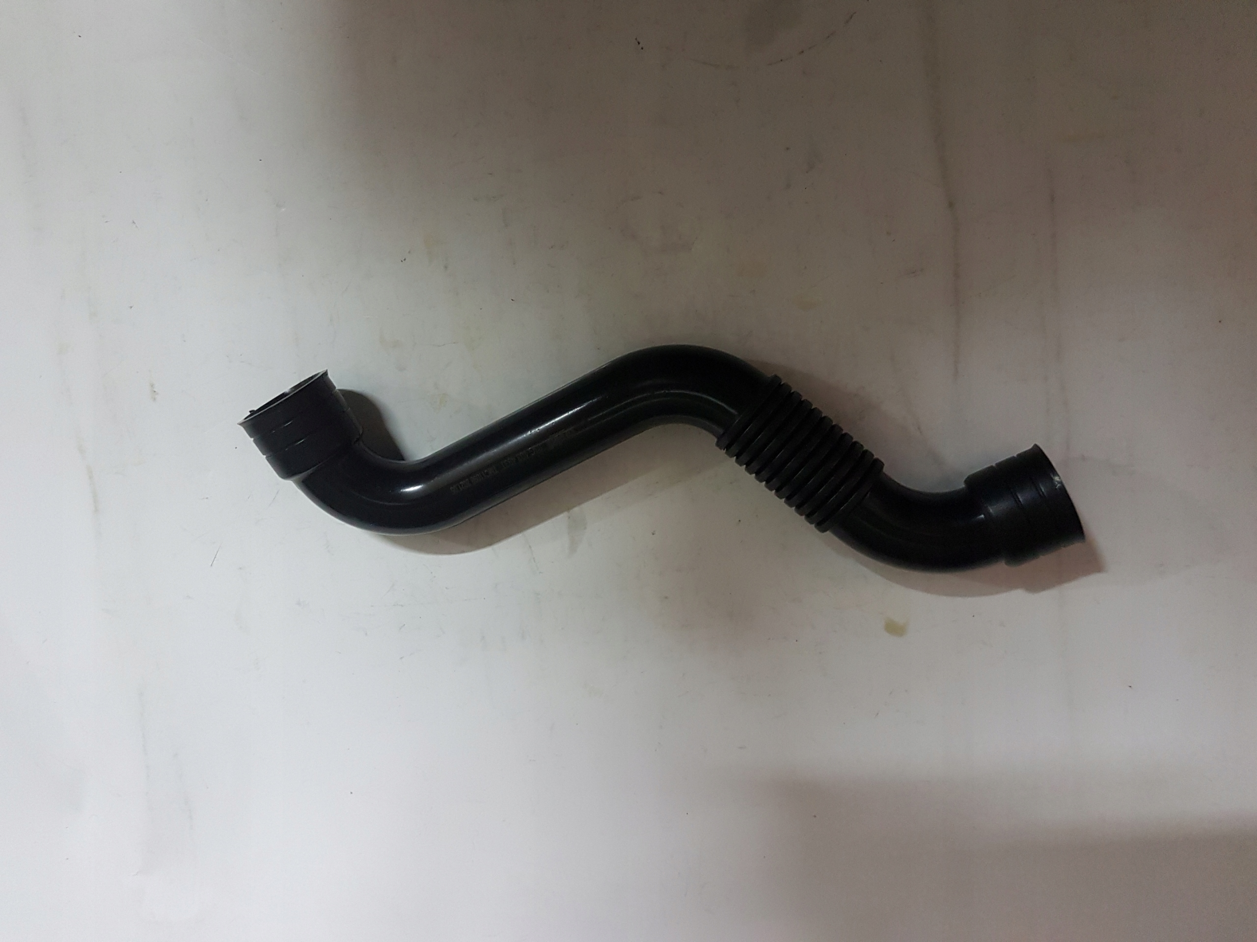 Przewód odpowietrzający odma Audi A4 B7 03G103493T