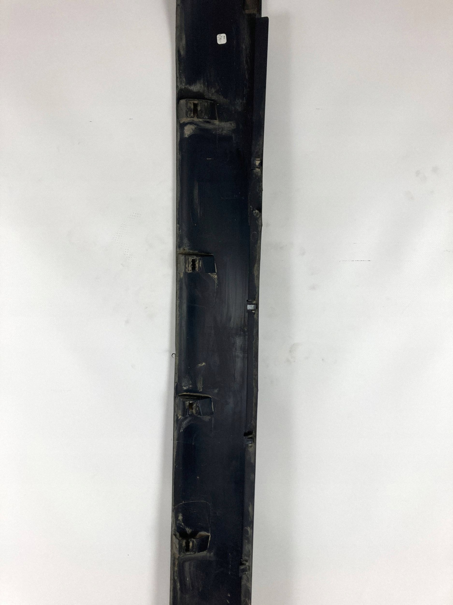 Dodge Challenger Widebody 2015-23 cap threshold threshold moulding right