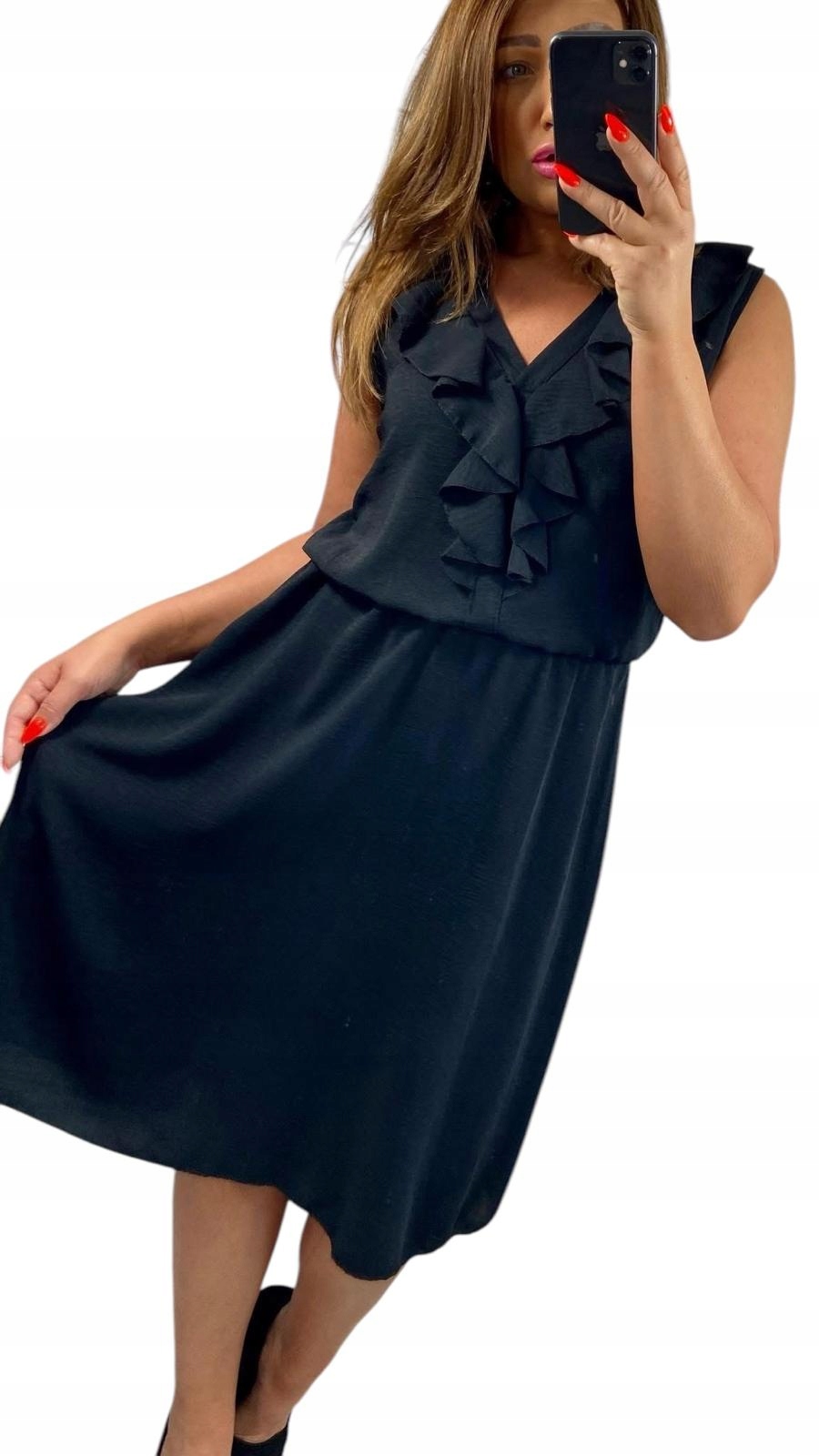 V635 Šaty Bez Rukávů Dlouhá Hladká S Žabákem Černá vel. 42 (XL)