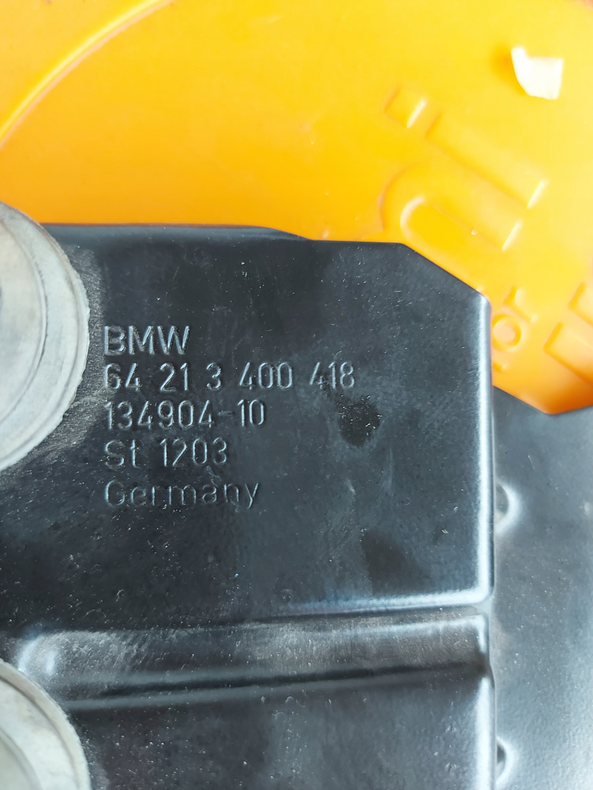 Poignée Console Support plaque PODGRZEWACZA d’eau BMW 3 E46 X3 E83 OE