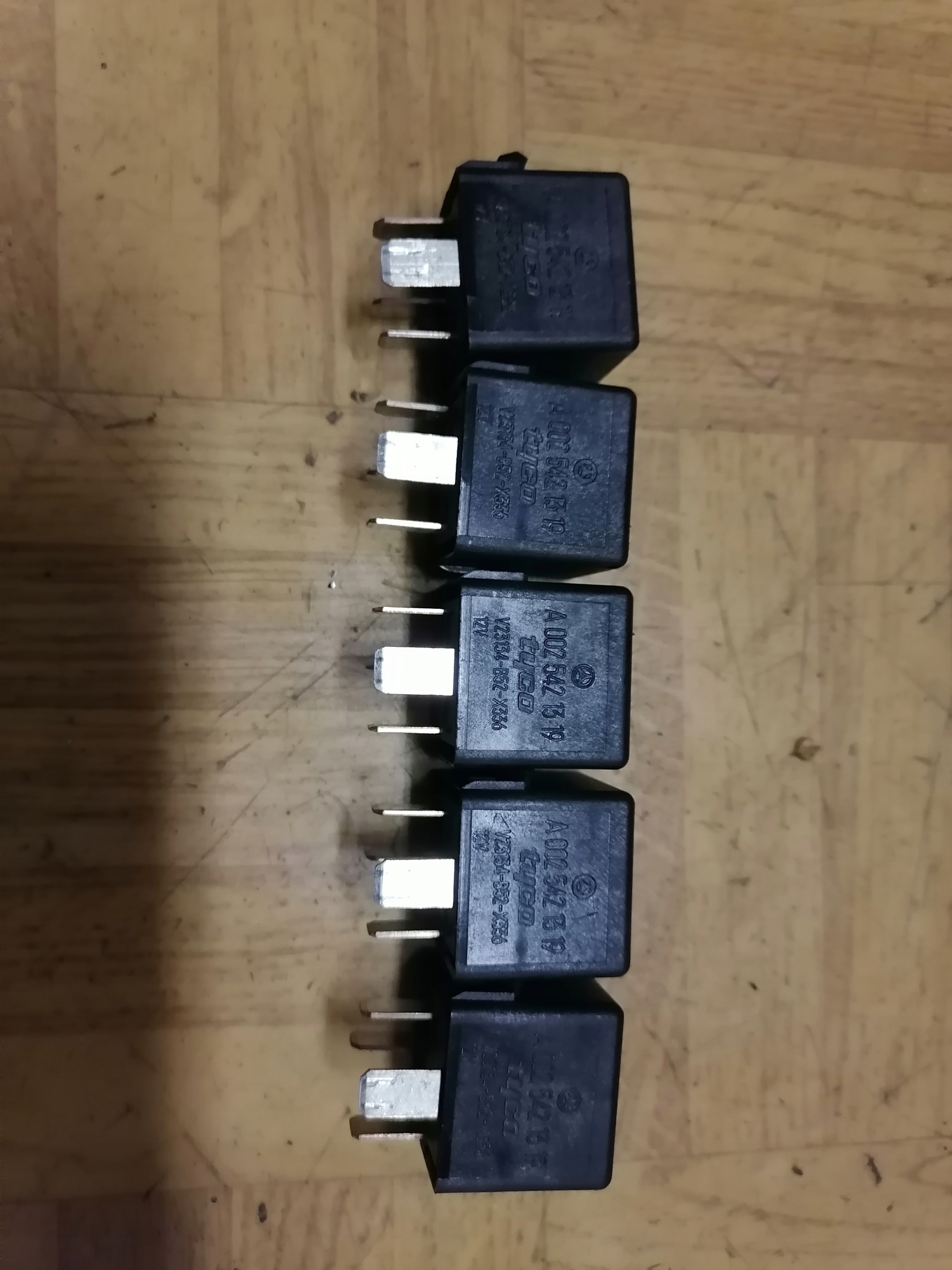 MERCEDES C W203 relay module 0025421319
