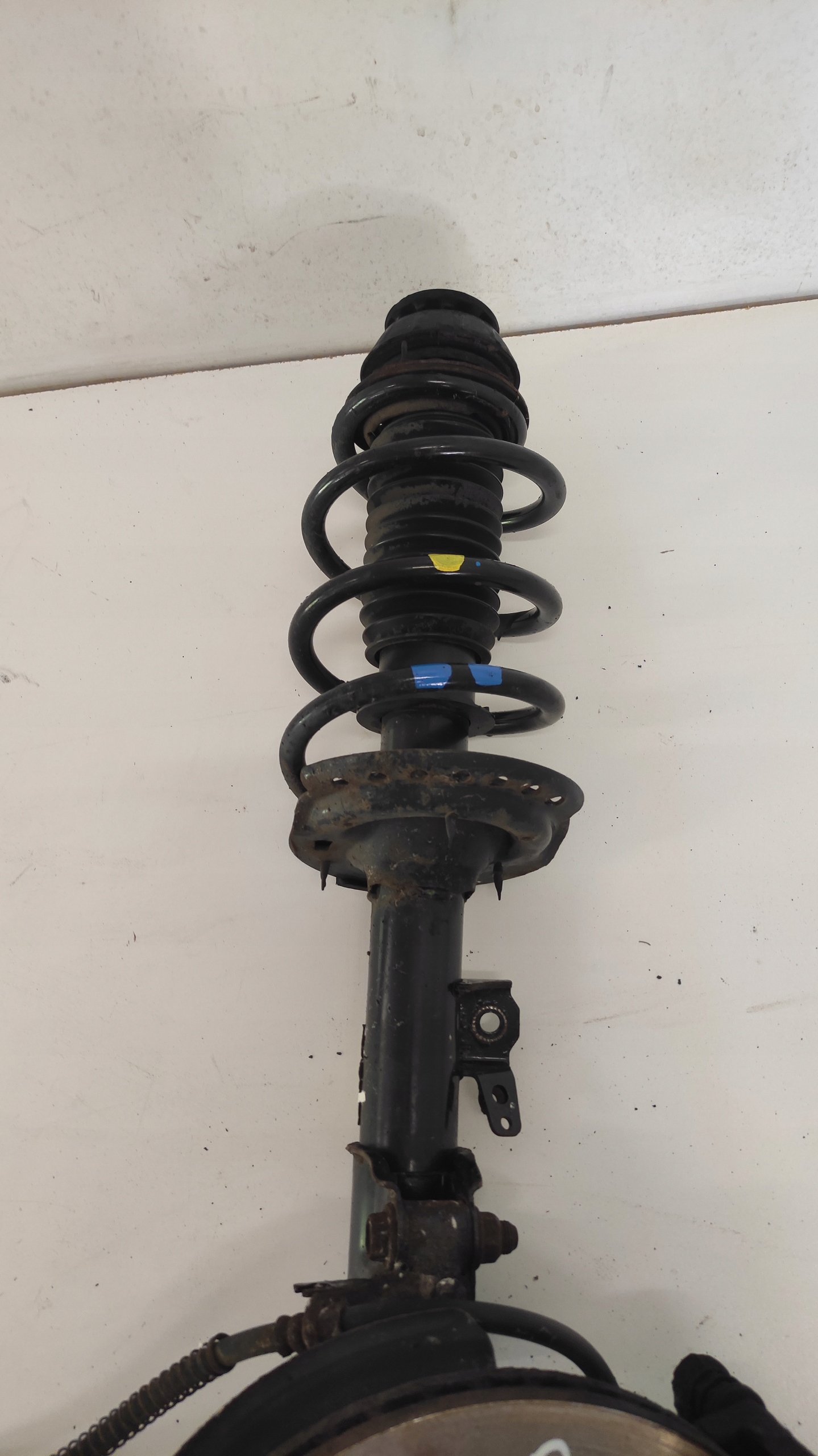 KIA VENGA LIFT McPherson right swing 15-19