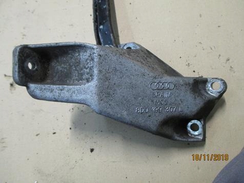 VW PASSAT B5 1,8T 96-01 ŁAPA SILNIKA 8D0199307L