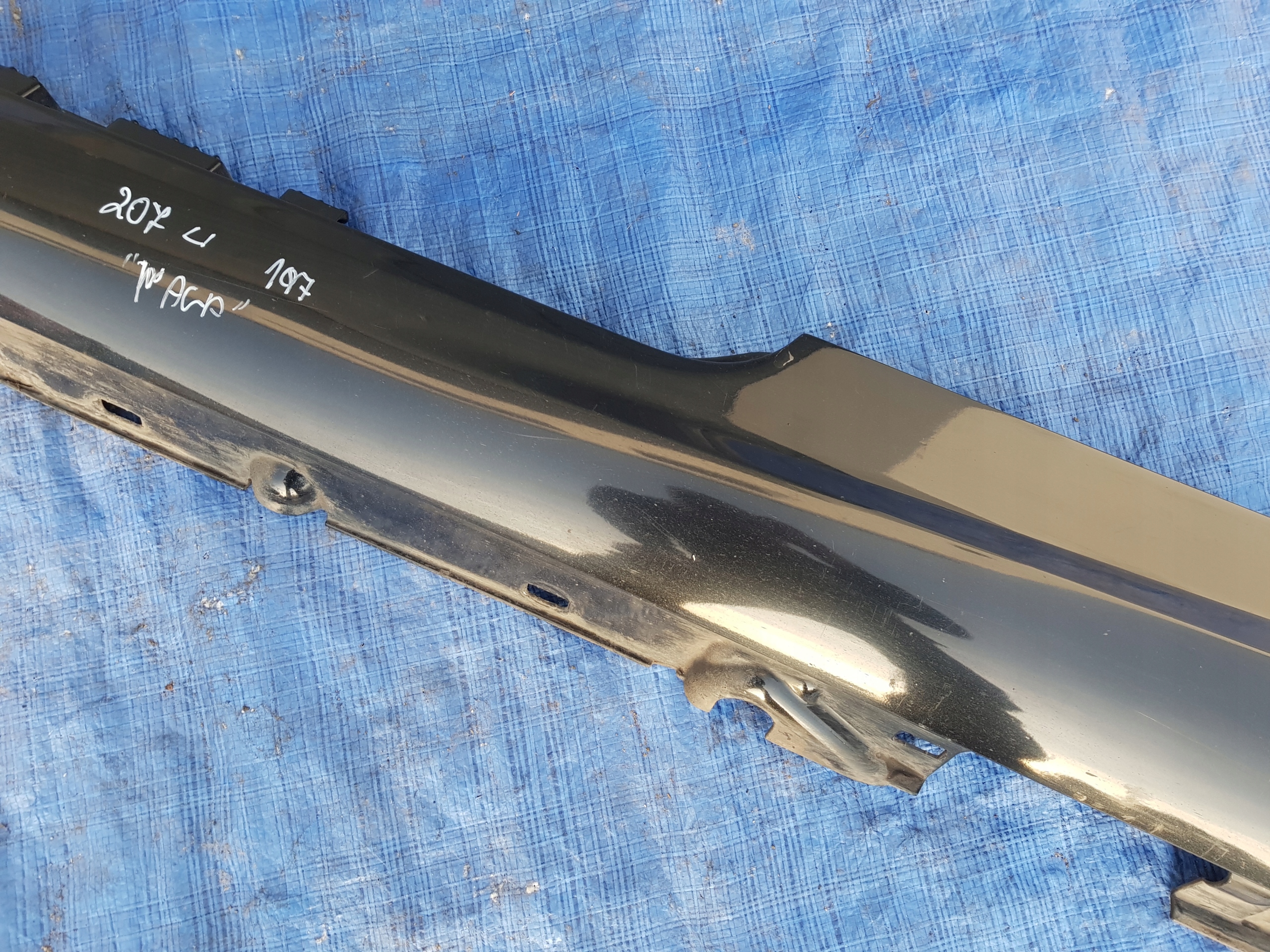 moulding threshold left MERCEDES W207 C207 AMG C197 197
