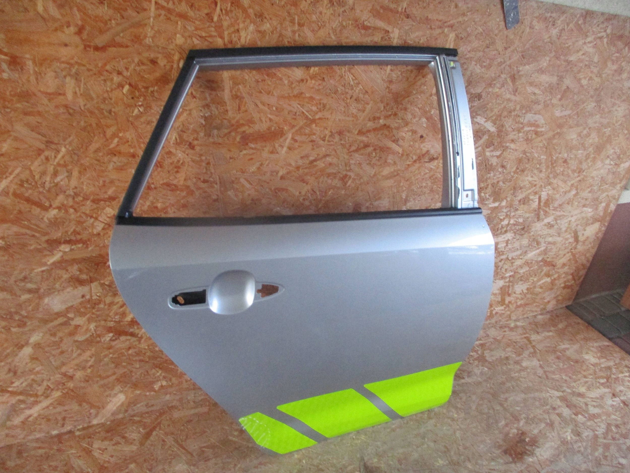Tür heck hinten rechts TOYOTA COROLLA E21 KOMBI