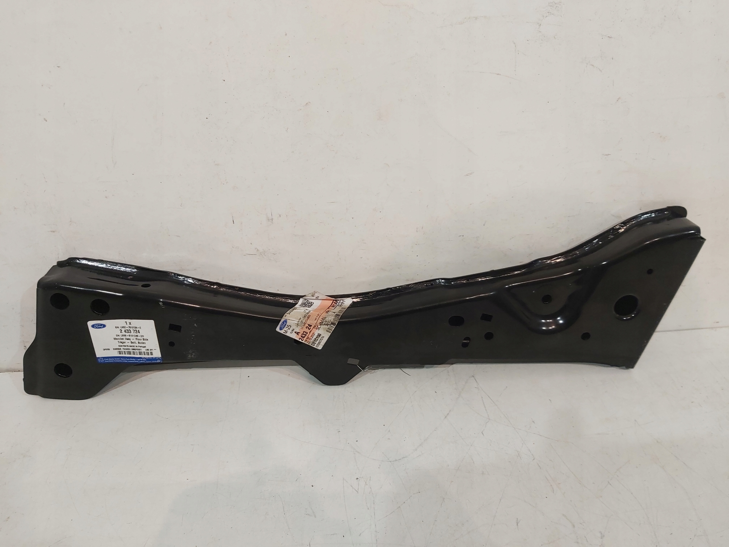 WSPORNIK WÓZKA PRZÓD FORD KUGA MK3 LX6B-S101D48-DD