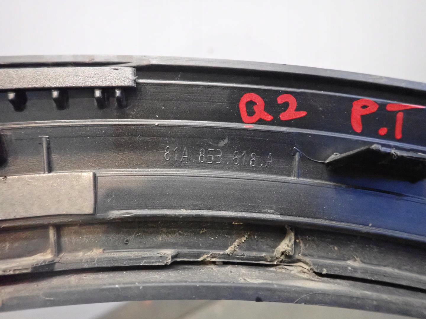 modanatura parafango Destra posteriore AUDI Q2 2016- 81A853818A