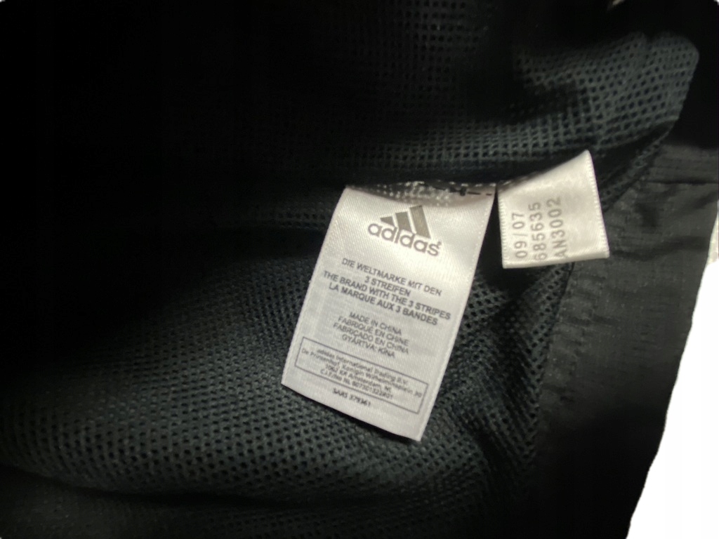 LIVERPOOL ADIDAS BLUZA KURTKA ROZMIAR 42/44 Rozmiar 42