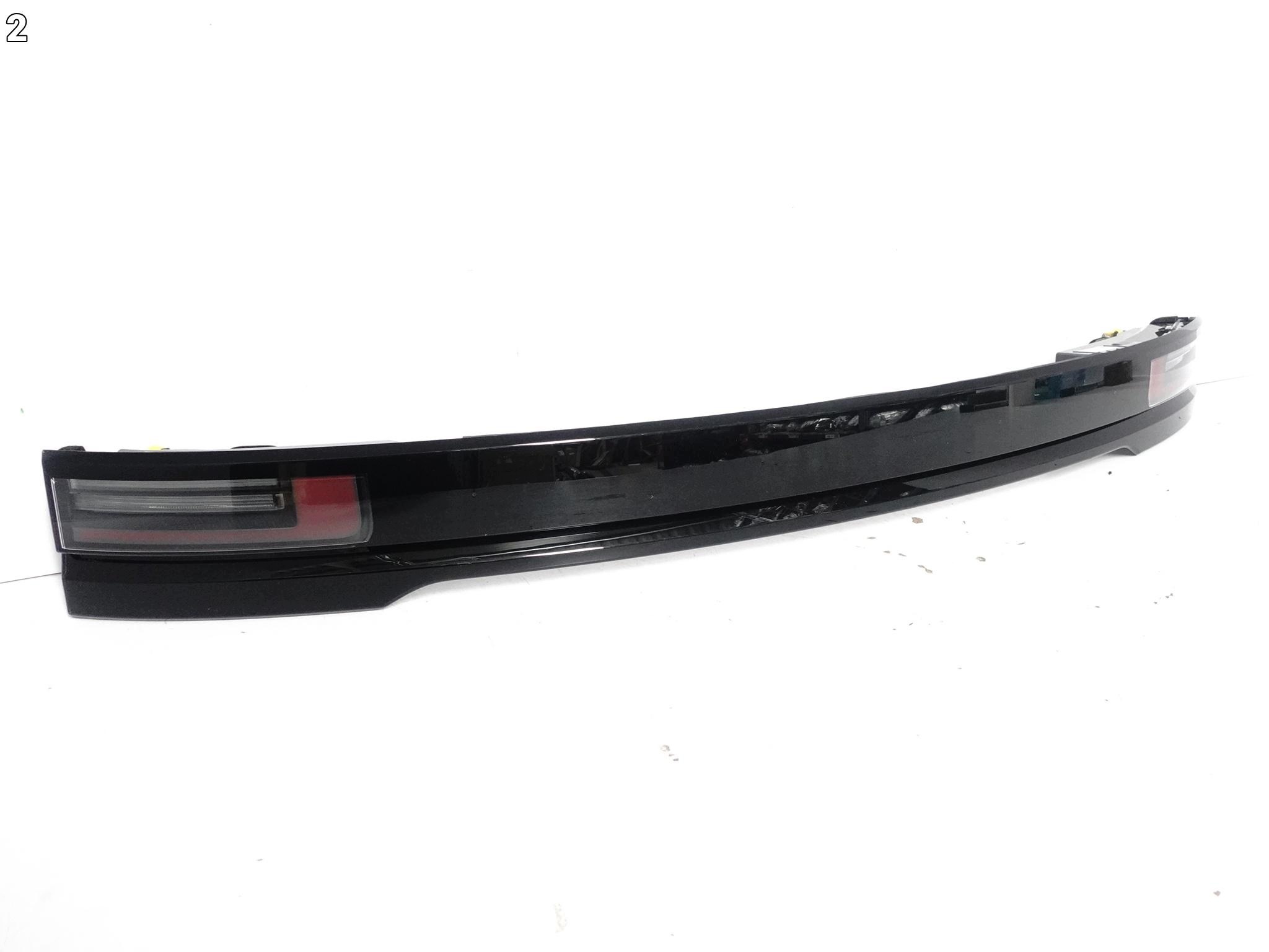 RANGE ROVER VELAR L560 17- light LED cap trunk door cover boot rear part EU