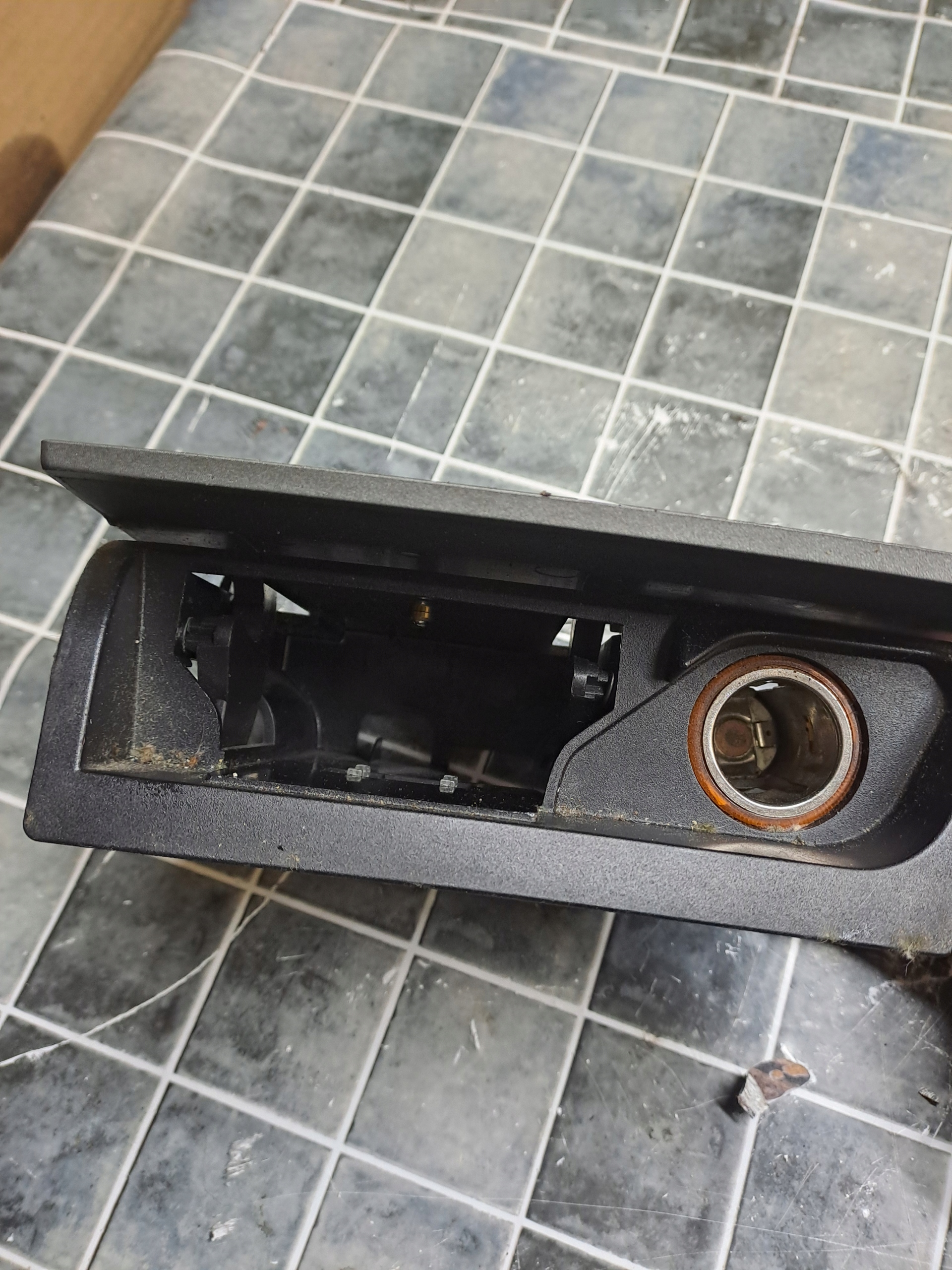 POPIELNICZKA OPEL ASTRA H