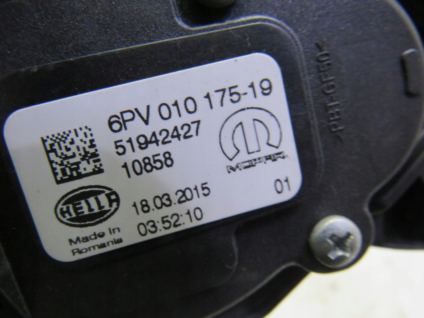 POTECJOMETR GAZU RENEGADE 51942427 Part number 51942427