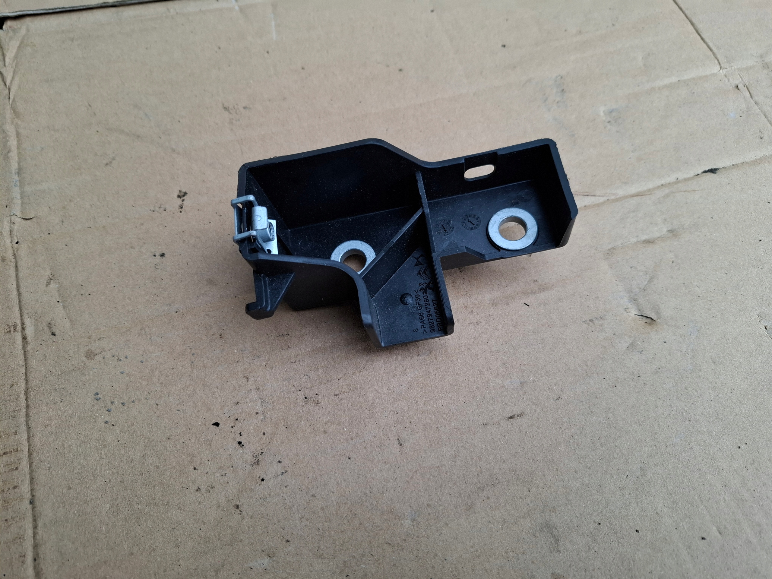 Console Support plaque pour batterie CITROEN C3 III 9827947280