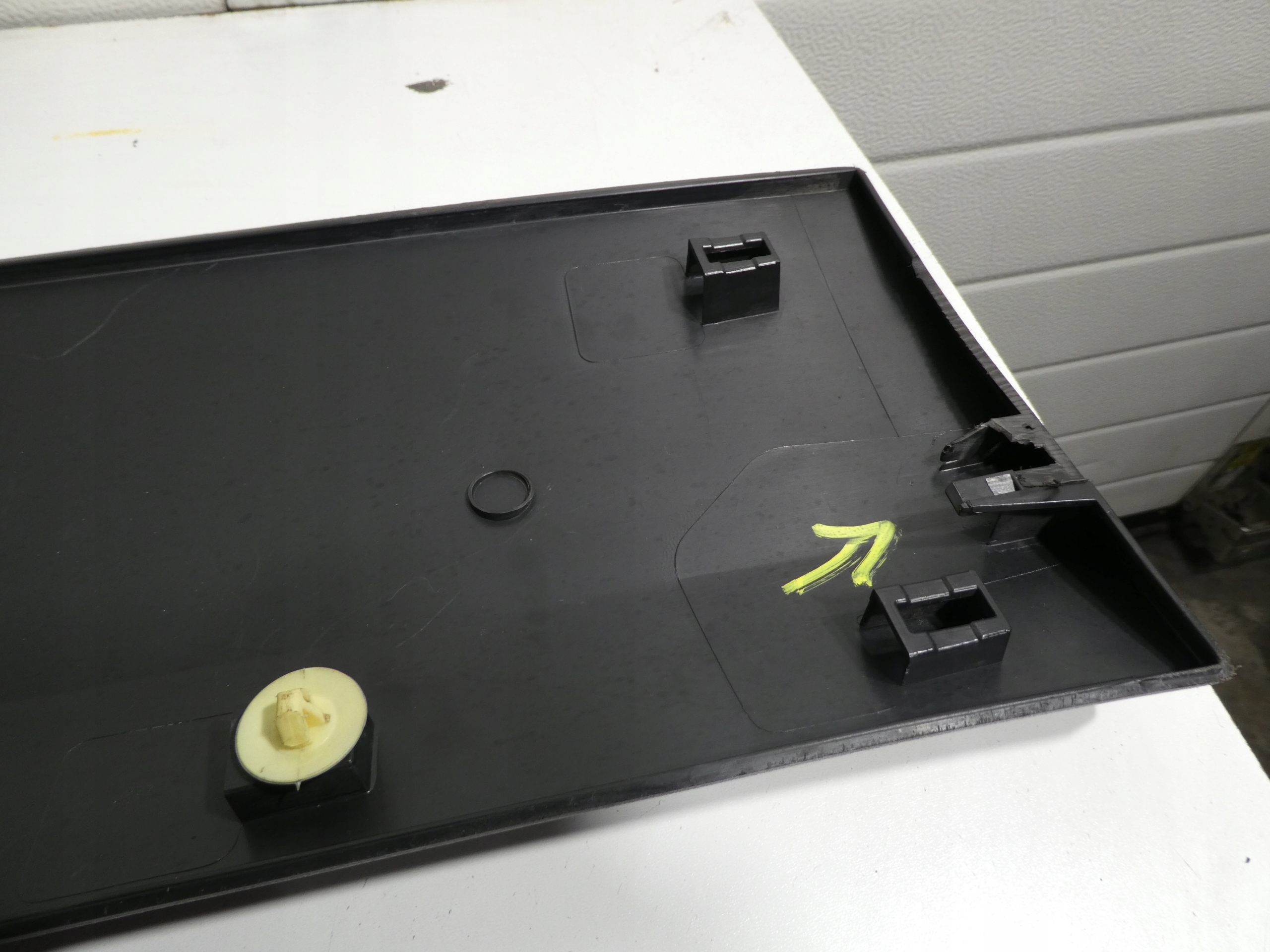 moulding side L A9066900800 MERCEDES SPRINTER 906