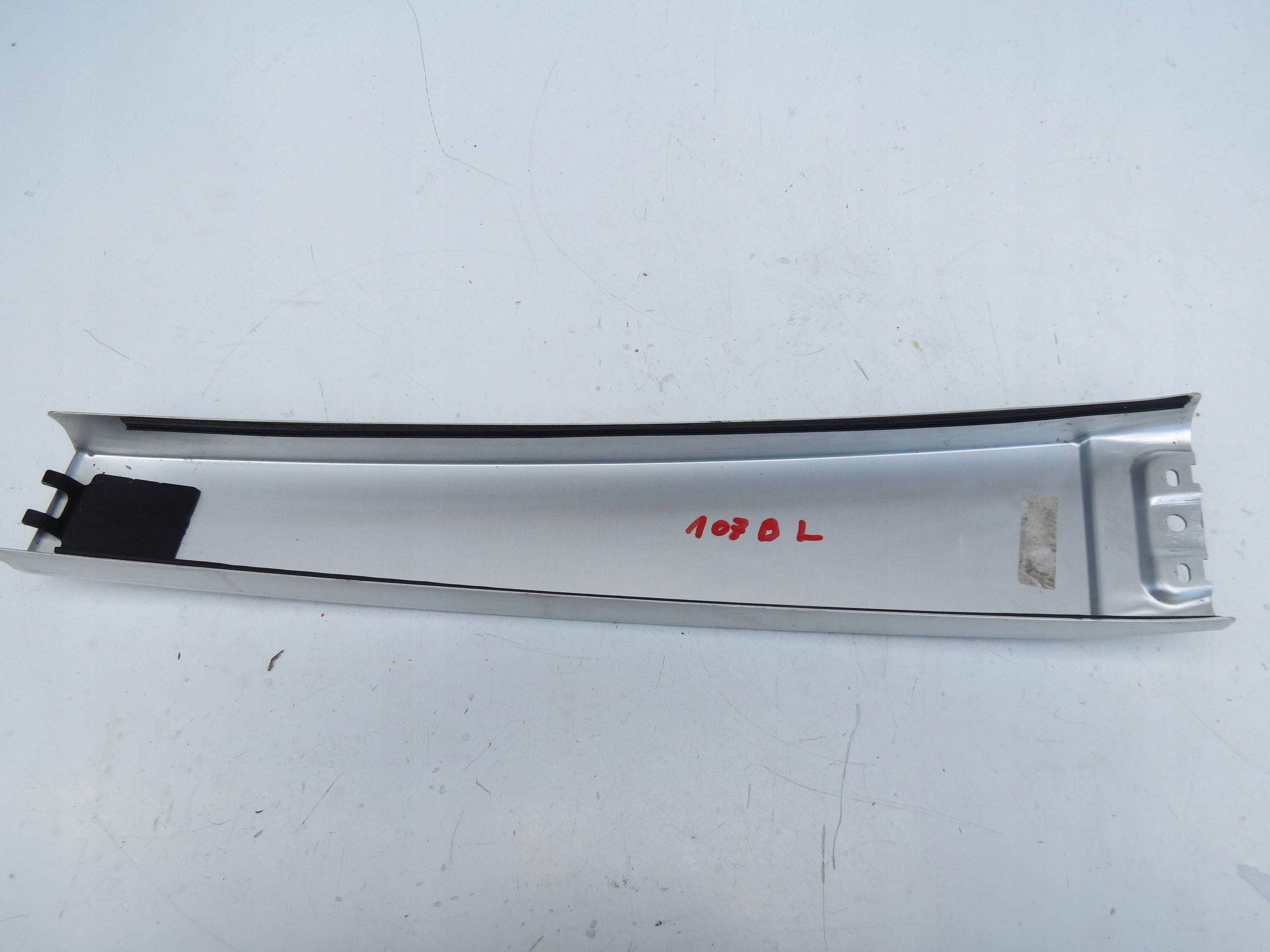 decorative trim DEKOR PORSCHE CAYENNE 4.8 V8 7L5853318B