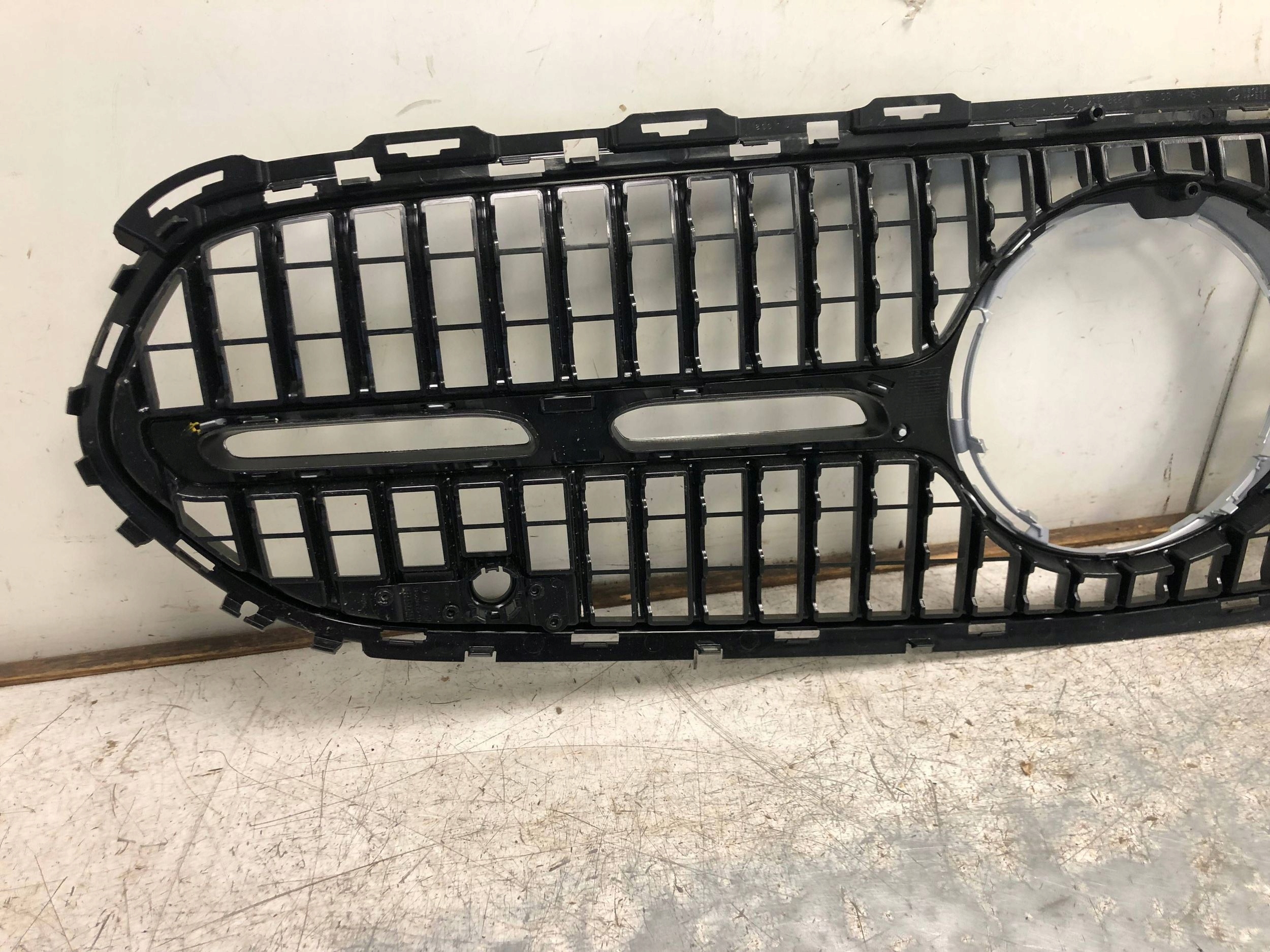 Grill Grill PDC MERCEDES W206 A2068886700