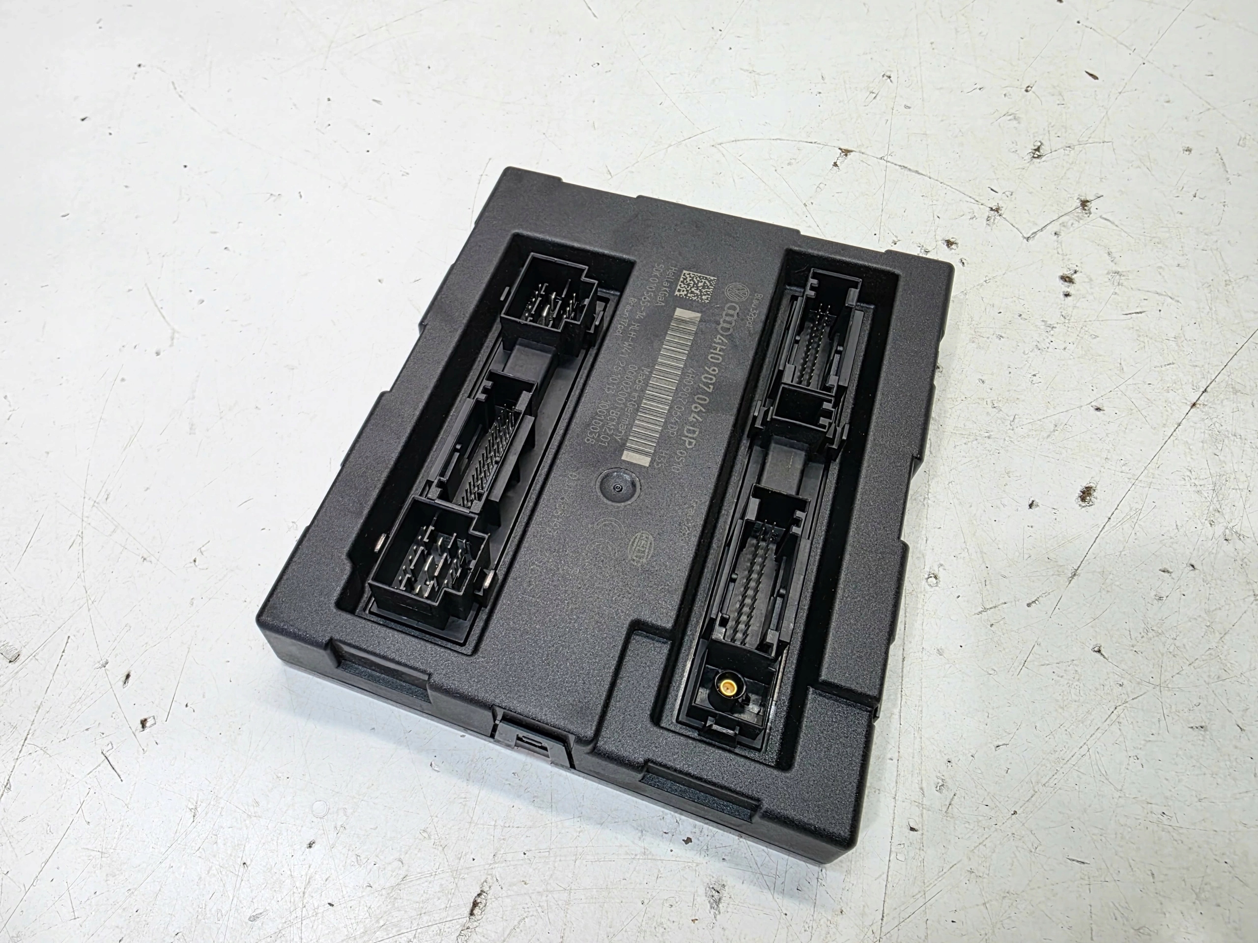 module control unit KOMFORTU AUDI A6 C7 A7 A8 4H0907064DP