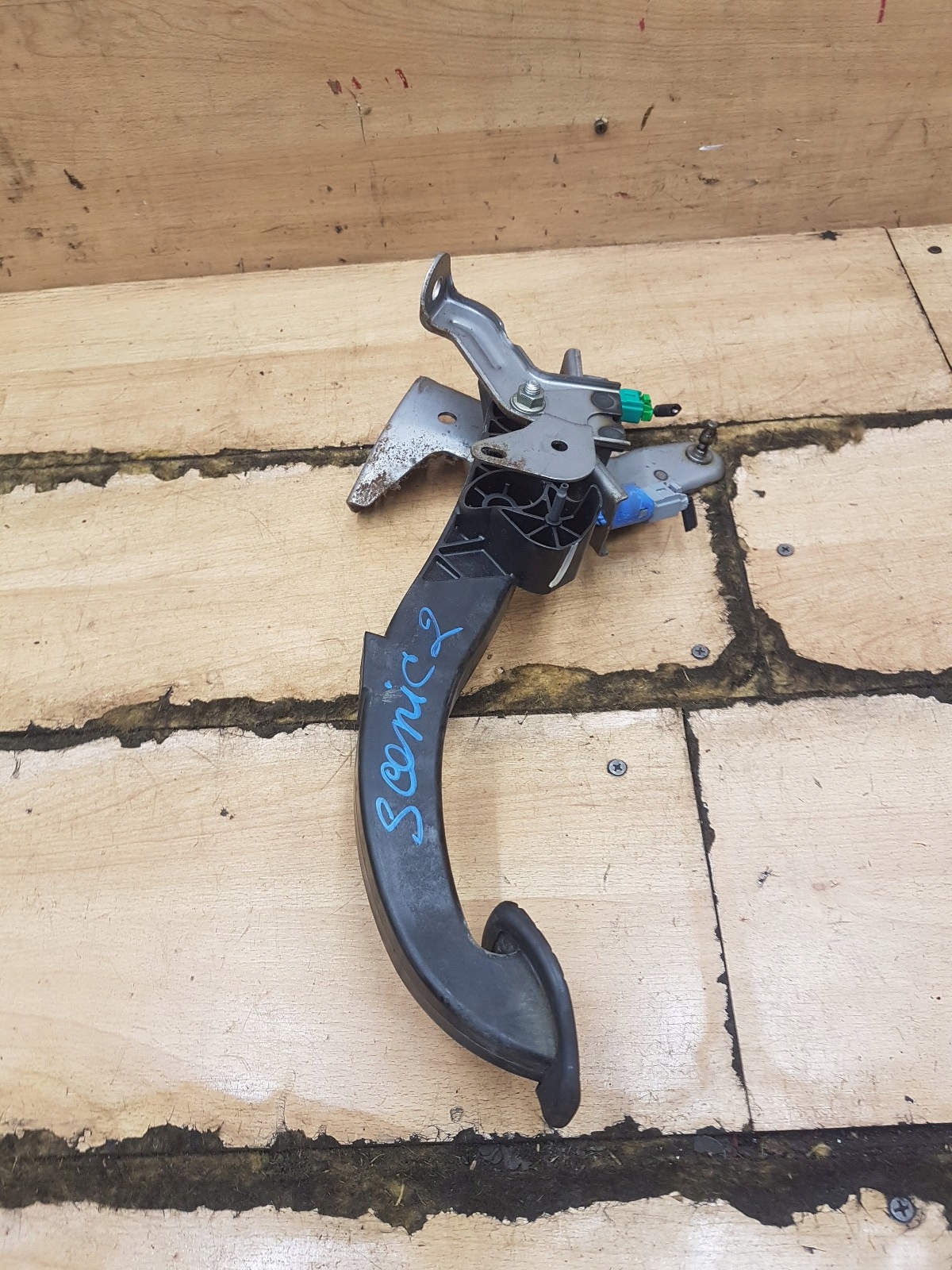 PEDAŁ SPRZĘGŁA RENAULT SCENIC II