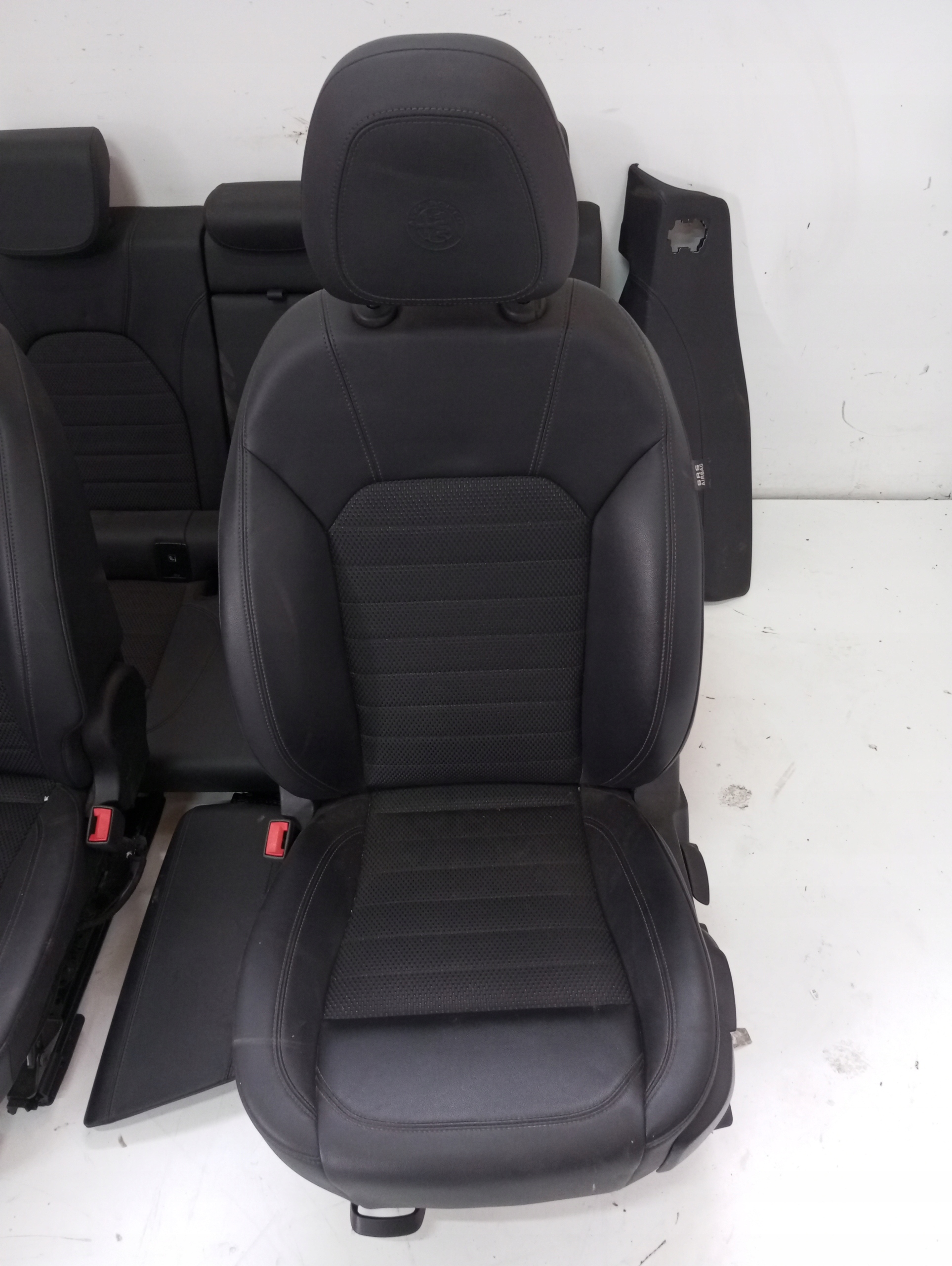 verkleidung Halbleder Sitze ALFA ROMEO STELVIO