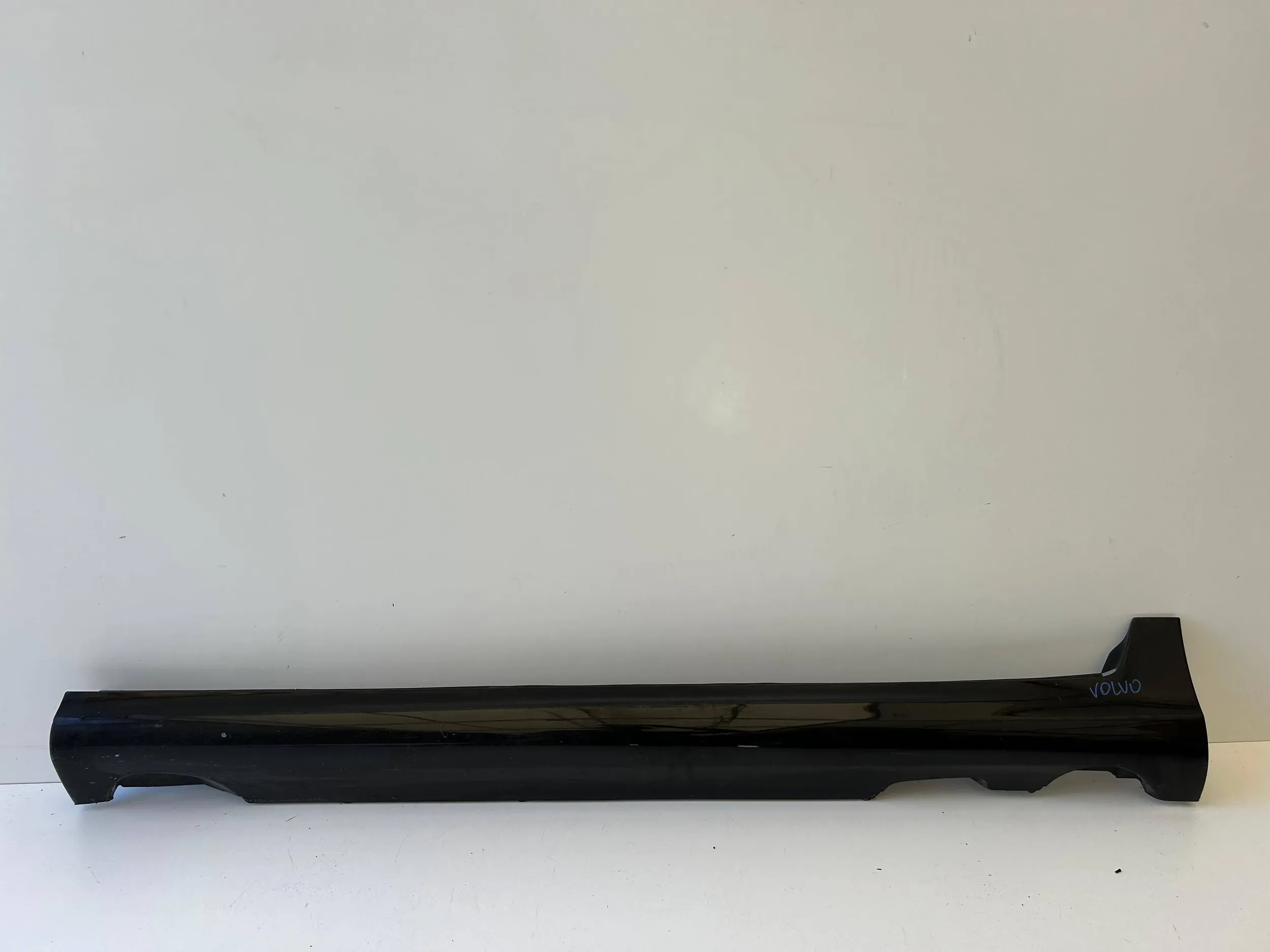 VOLVO XC60 LIFT LISTWA PROGOWA PRAWA ORYGINAŁ