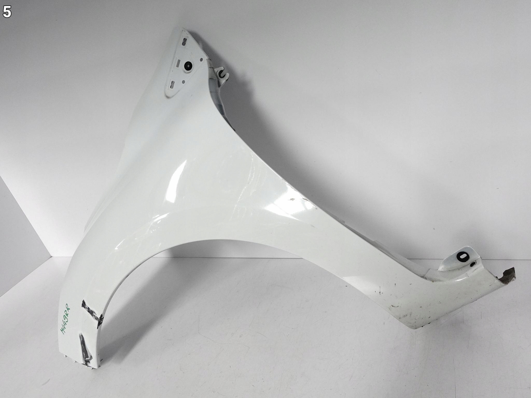 RENAULT CLIO IV 4 12-20 fender left front