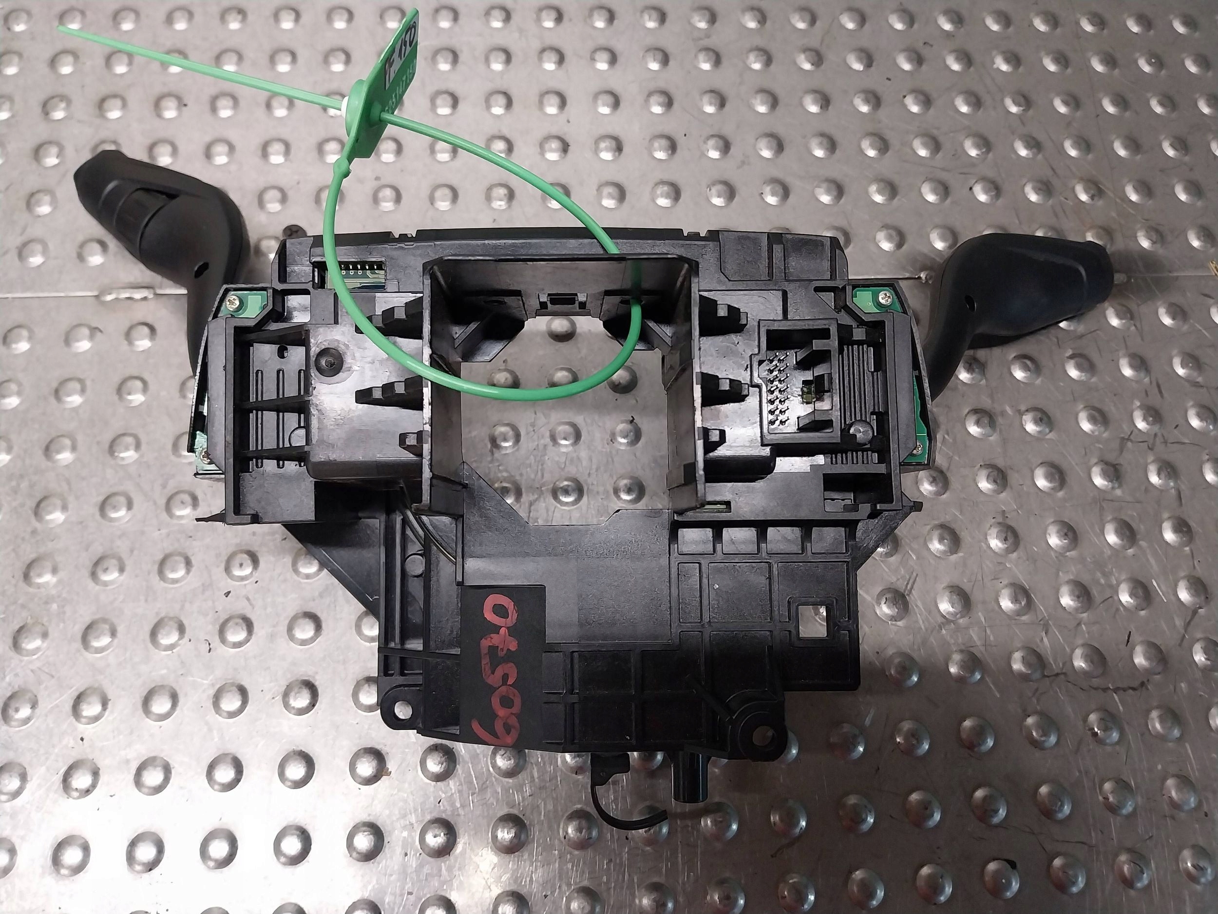 steering wheel levers and controls control BV6T-13N064-AJ FOCUS MK3 C-MAX MK2 KUGA MK2