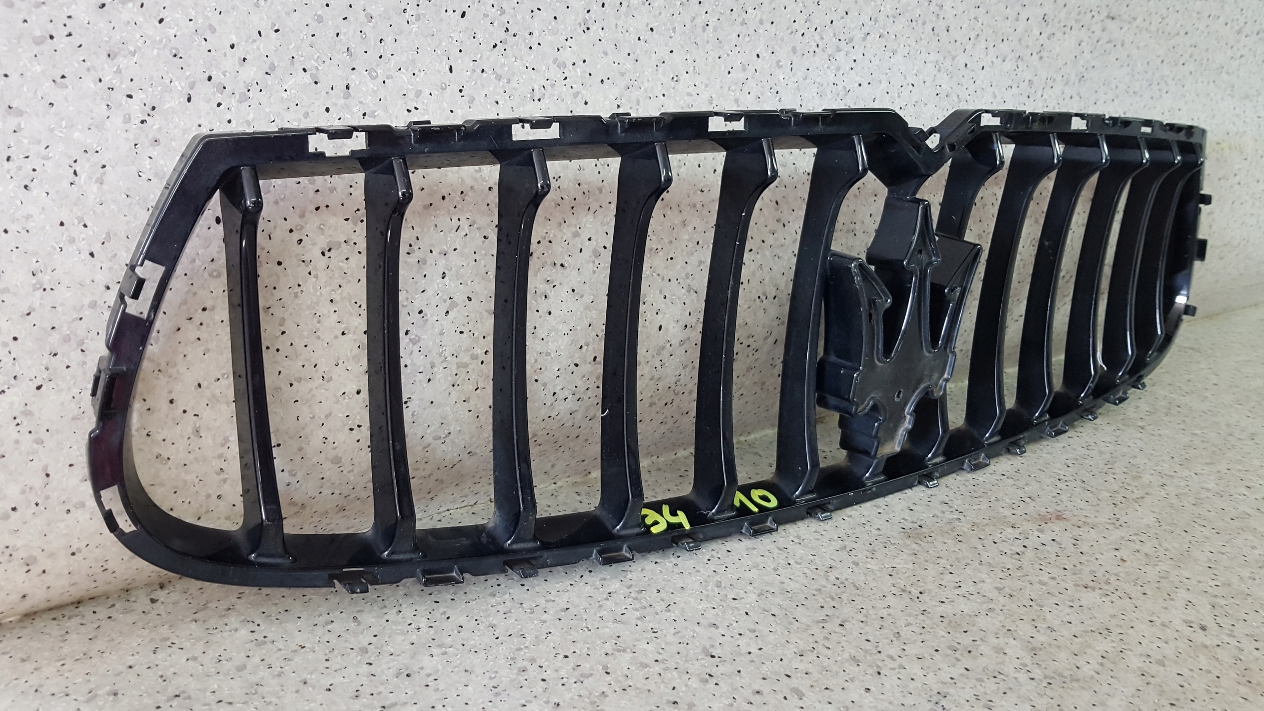 MASERATI GHIBLI 2013 - 2017 Grill Grill 3410