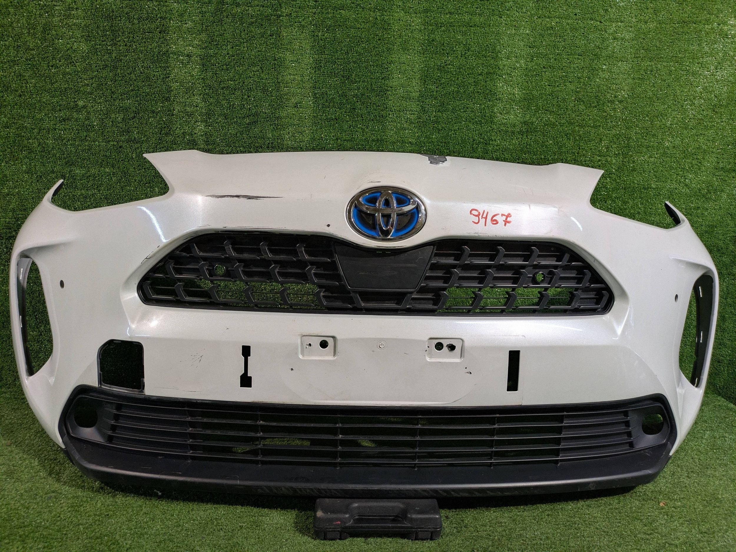 front bumper front TOYOTA YARIS CROSS 20- NR.Z9467