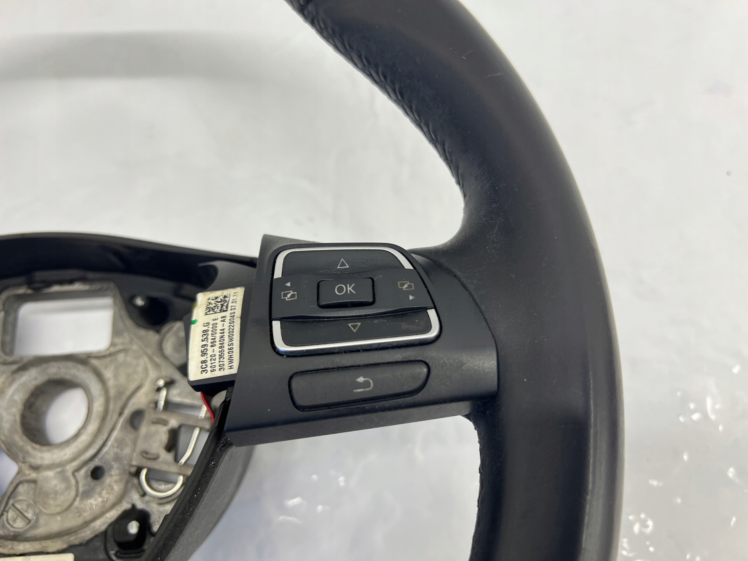 lenkrad Leder MULTI VW PASSAT B7 CC 3C8419091BE LADNA
