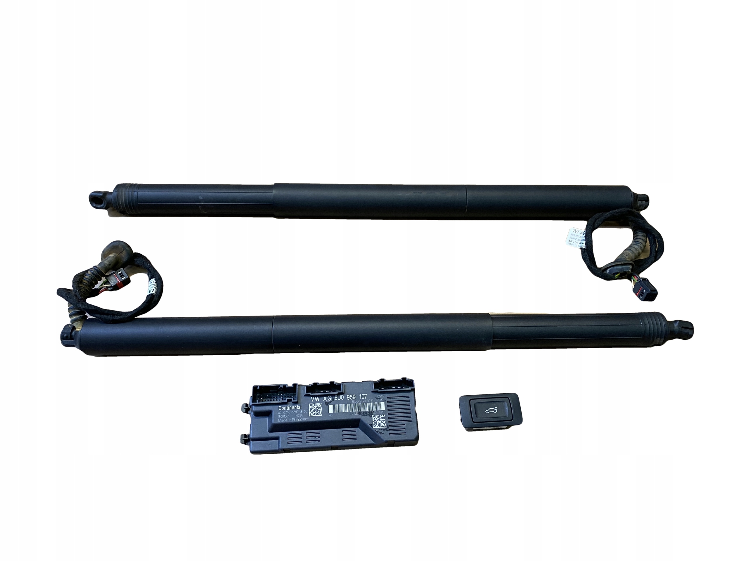 AUDI Q3 8U electrical trunk door 8U0827851