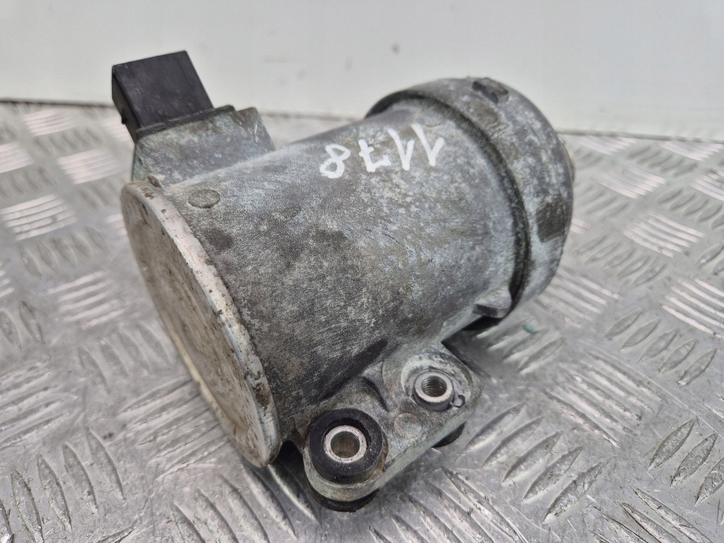 BMW X1 E84 20i water pump N20B20A 7604027