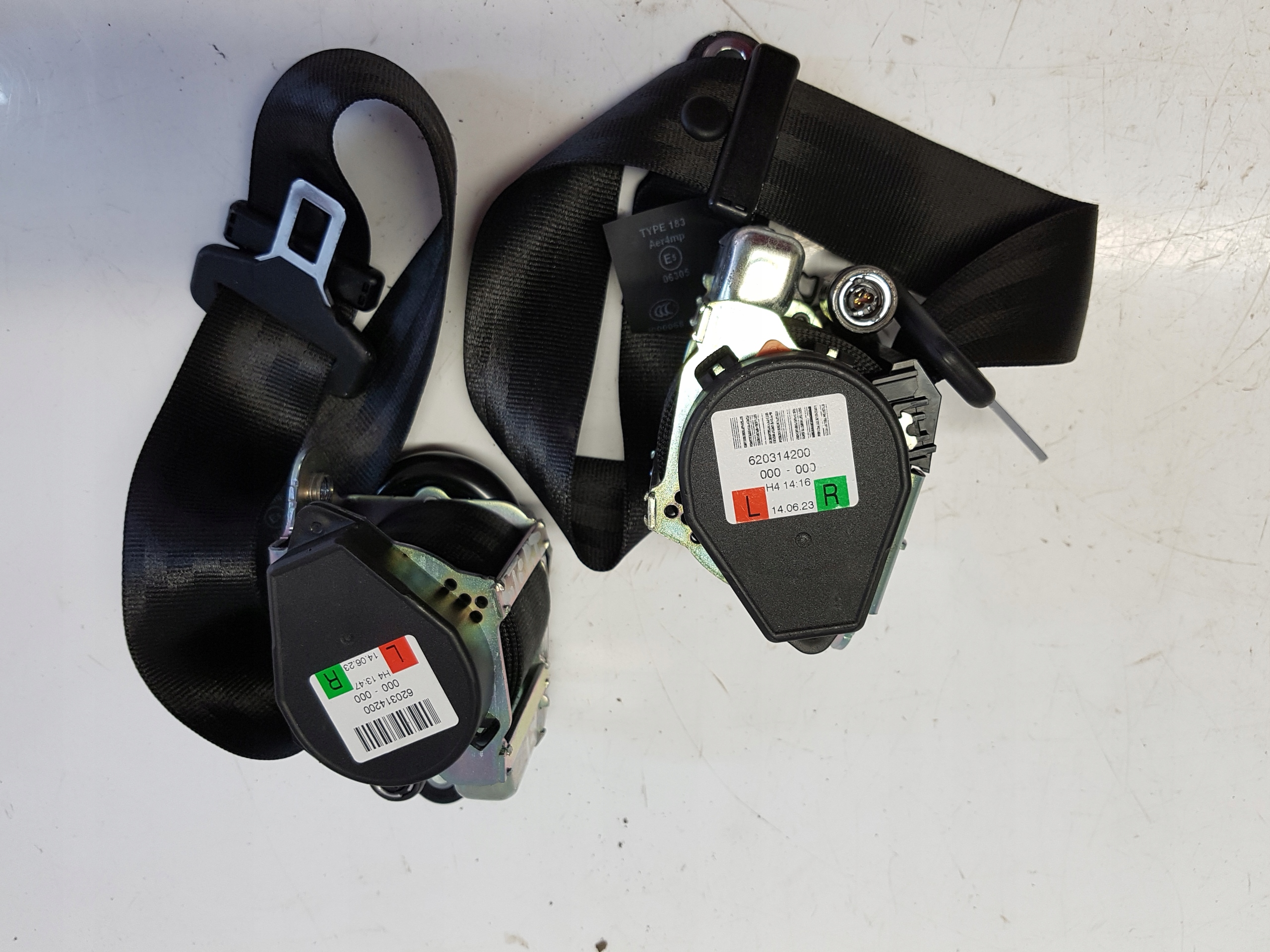 Range Rover SPORT II L494 ремінь безпеки задній