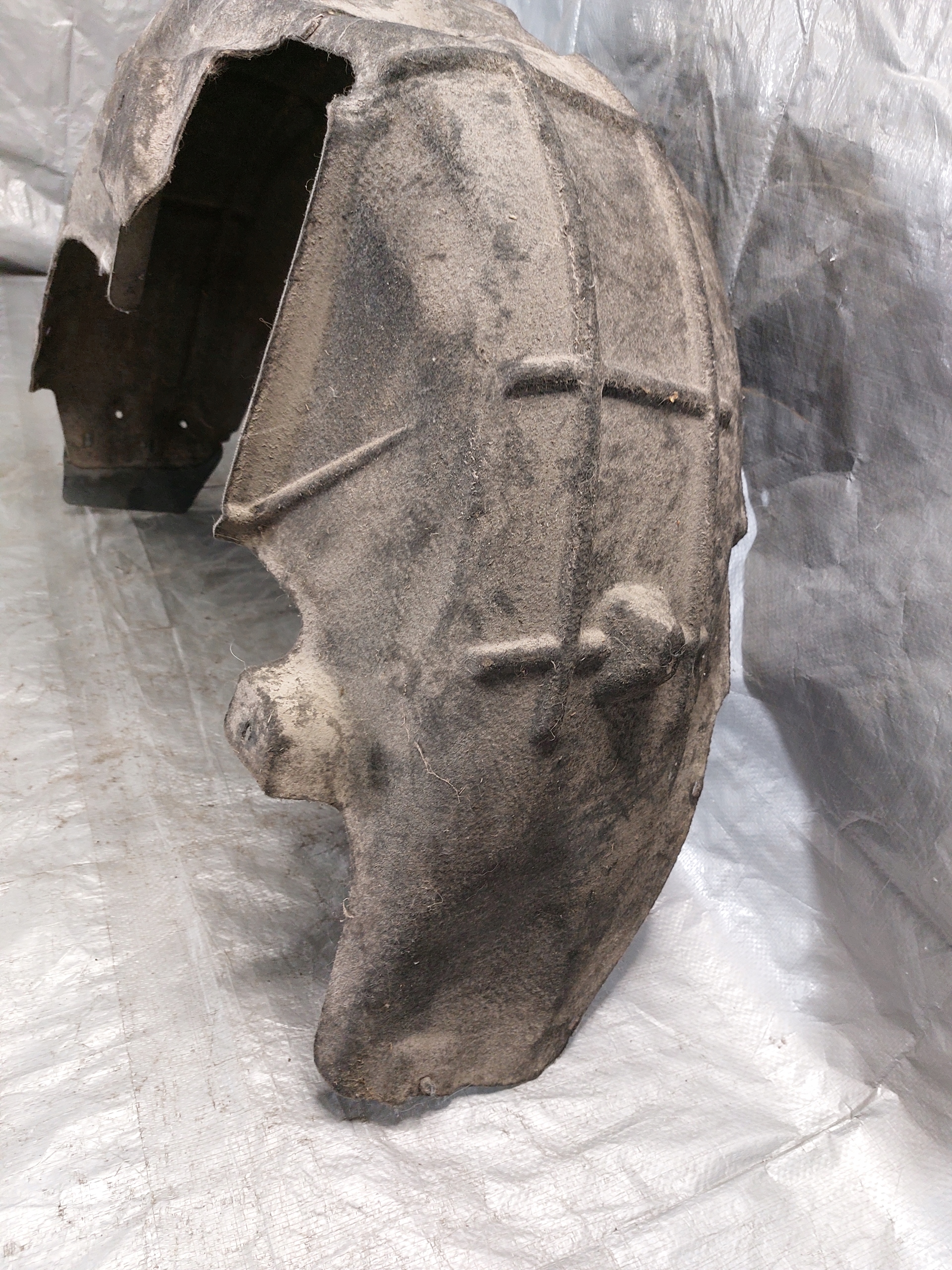 mudguard left rear. SKODA OCTAVIA III