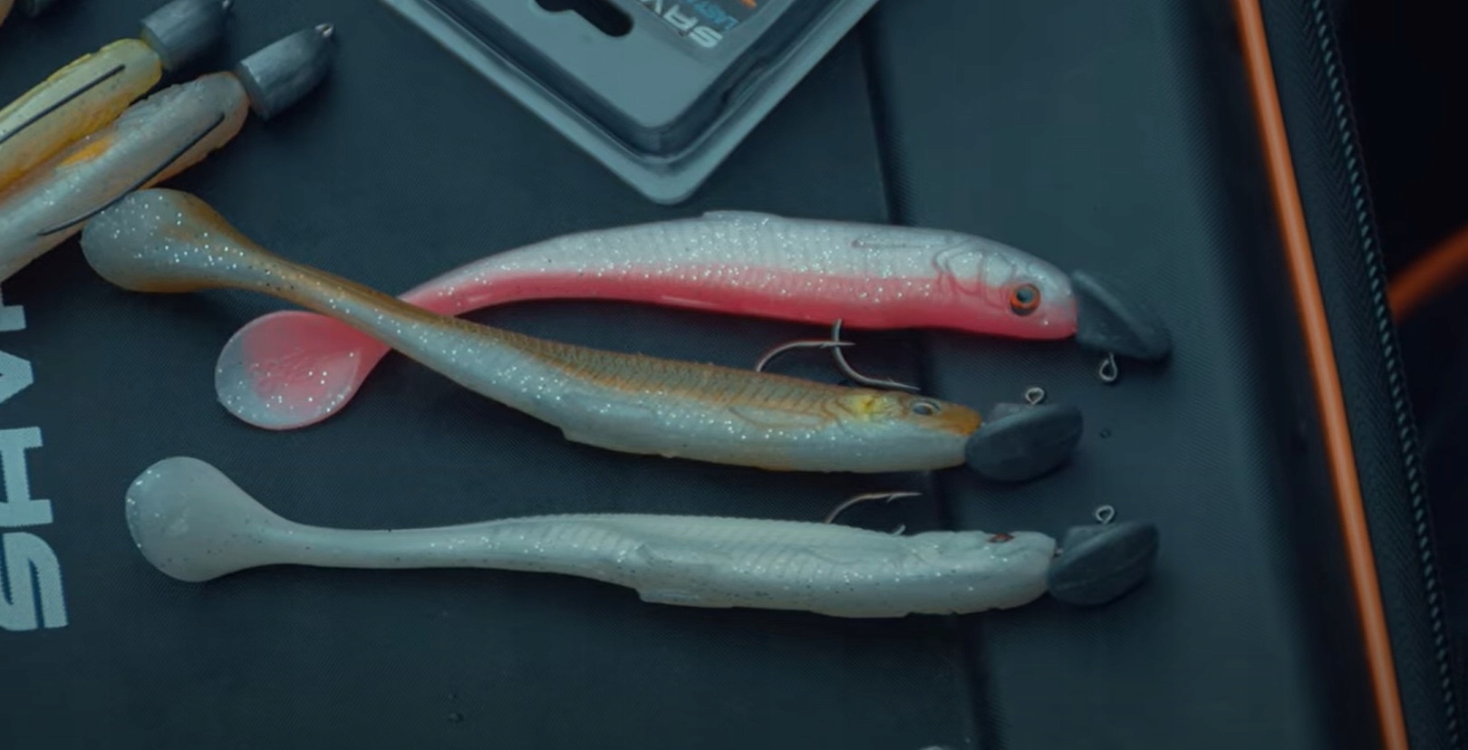 Savage Gear Slender Scoop Shad 13cm ROACH Rodzaj kopyto