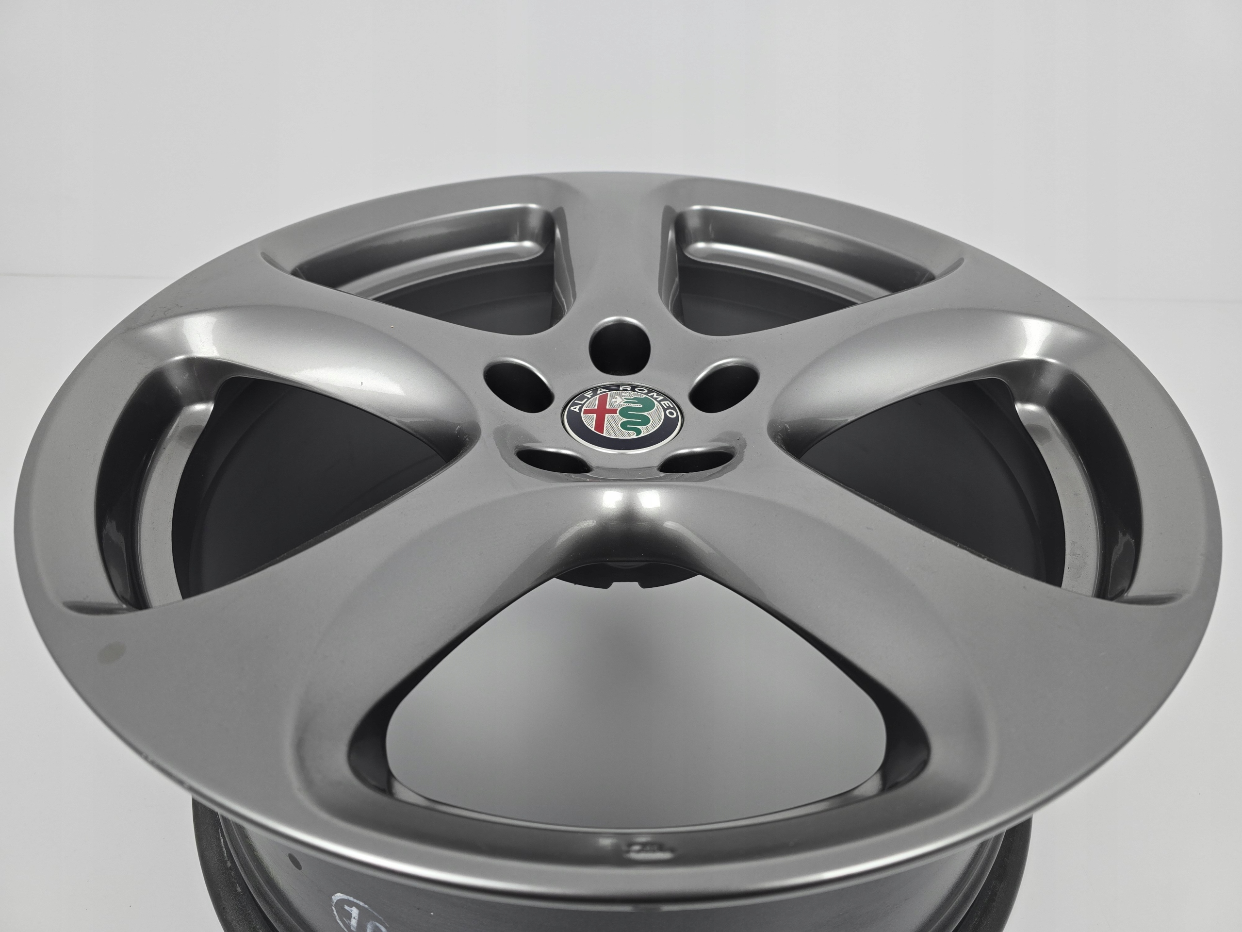 NOWE Felgi Alfa Romeo 18 Giulia Stelvio Giulietta Rozstaw śrub 5x110