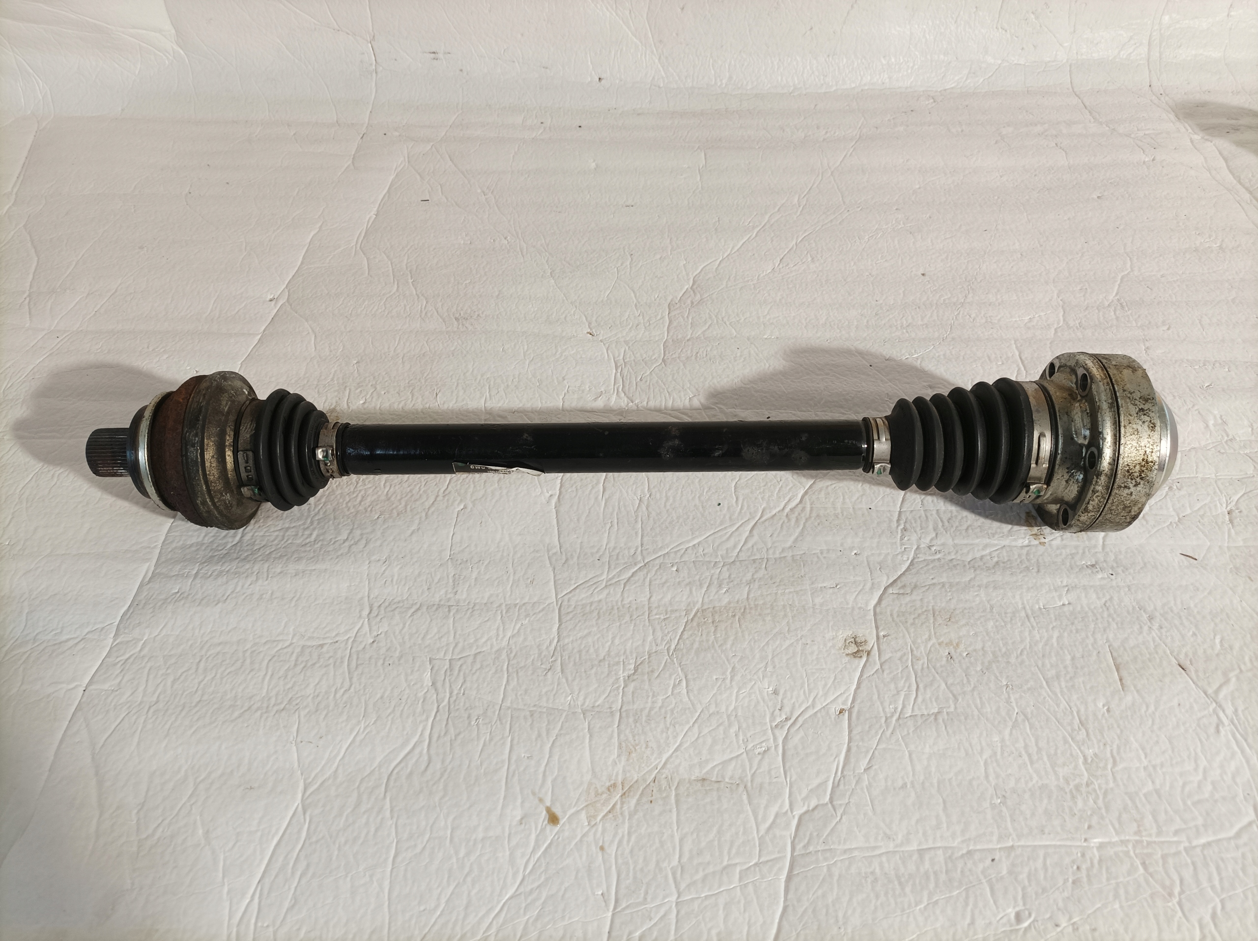 AUDI S4 B9 semi-axis rear part 8W0501203E