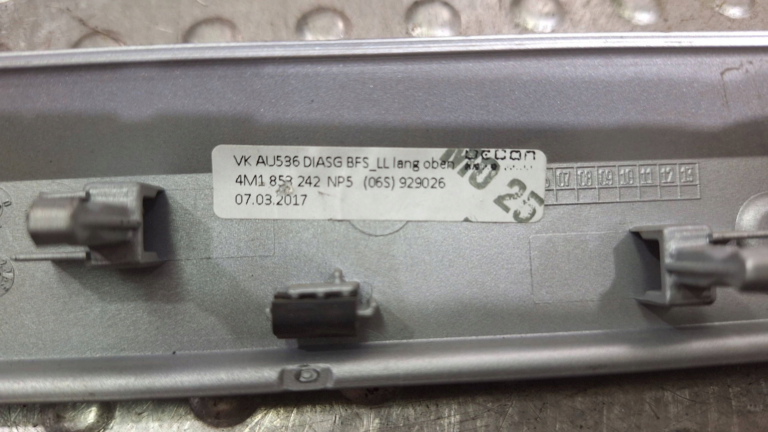 Moulage DEKOR Console 4M1853242LL AUDI Q7 4M