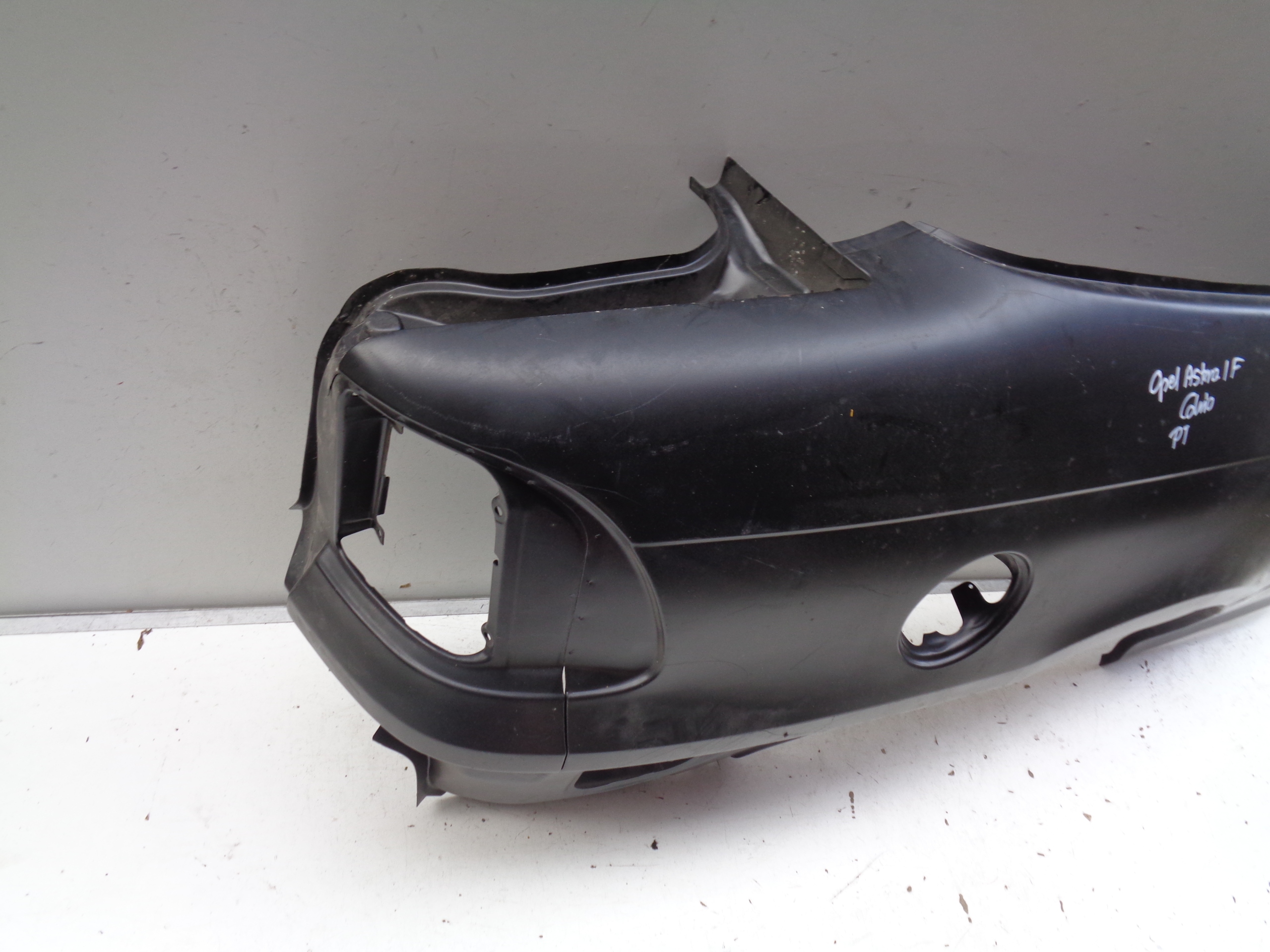 BŁOTNIK PRAWY TYLNY REPERATURKA OPEL ASTRA I F CABRIO Numer katalogowy części BŁOTNIK PRAWY TYLNY REPERATURKA OPEL ASTRA I F CABRIO